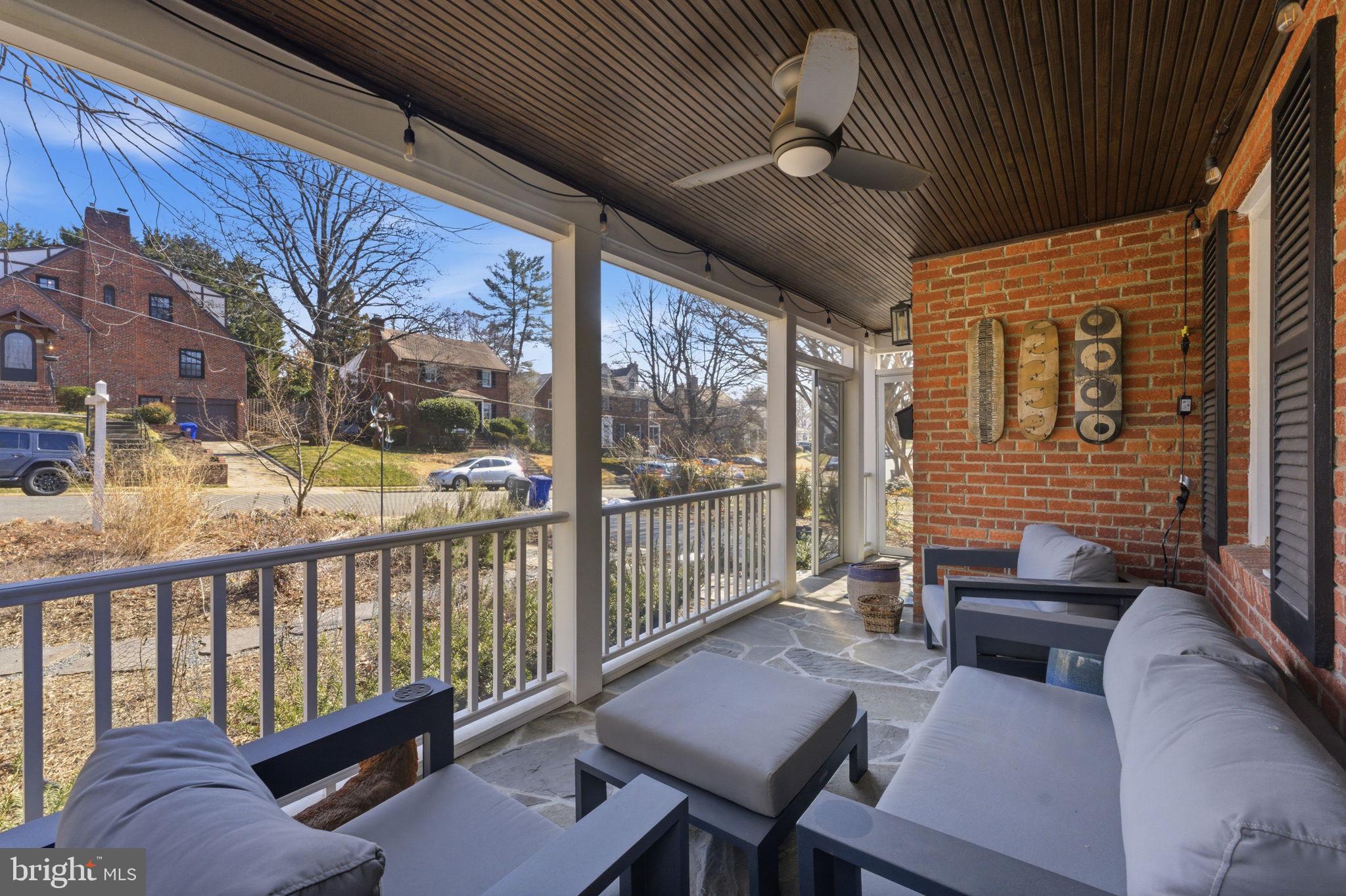 1148 N INGLEWOOD STREET