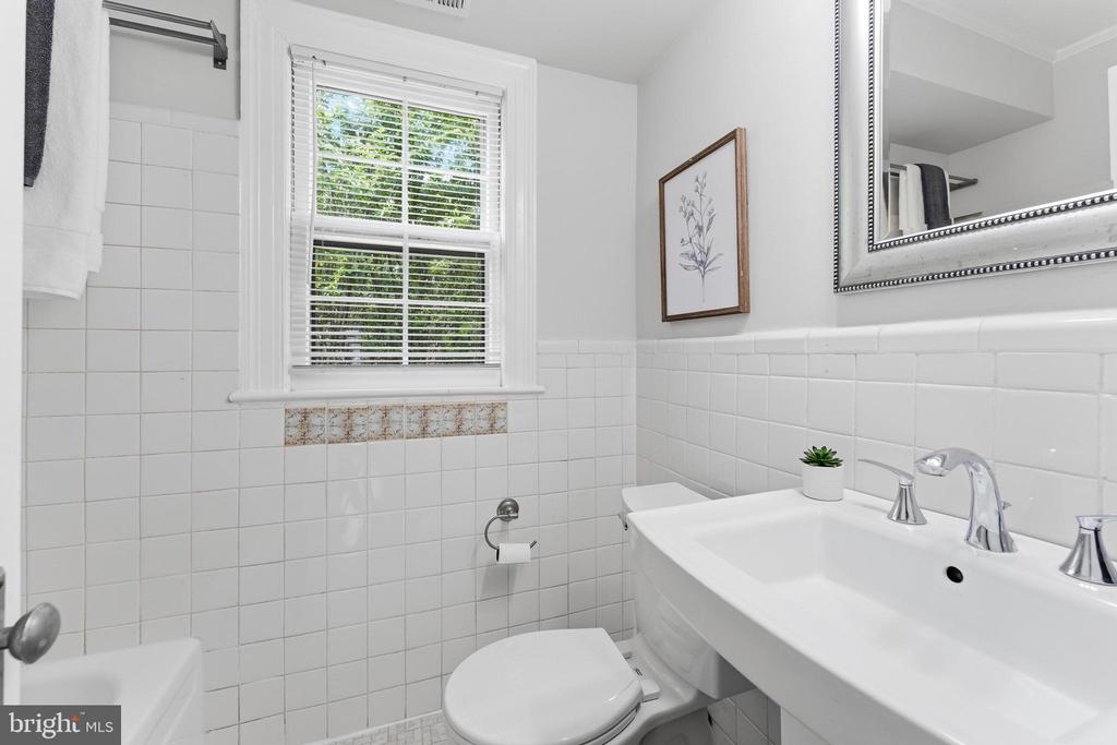 1401 S EDGEWOOD STREET Unit: 498