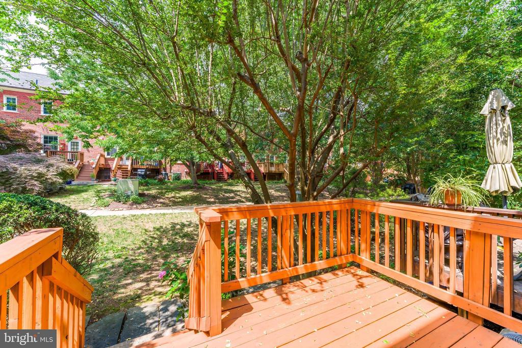 1401 S EDGEWOOD STREET Unit: 498