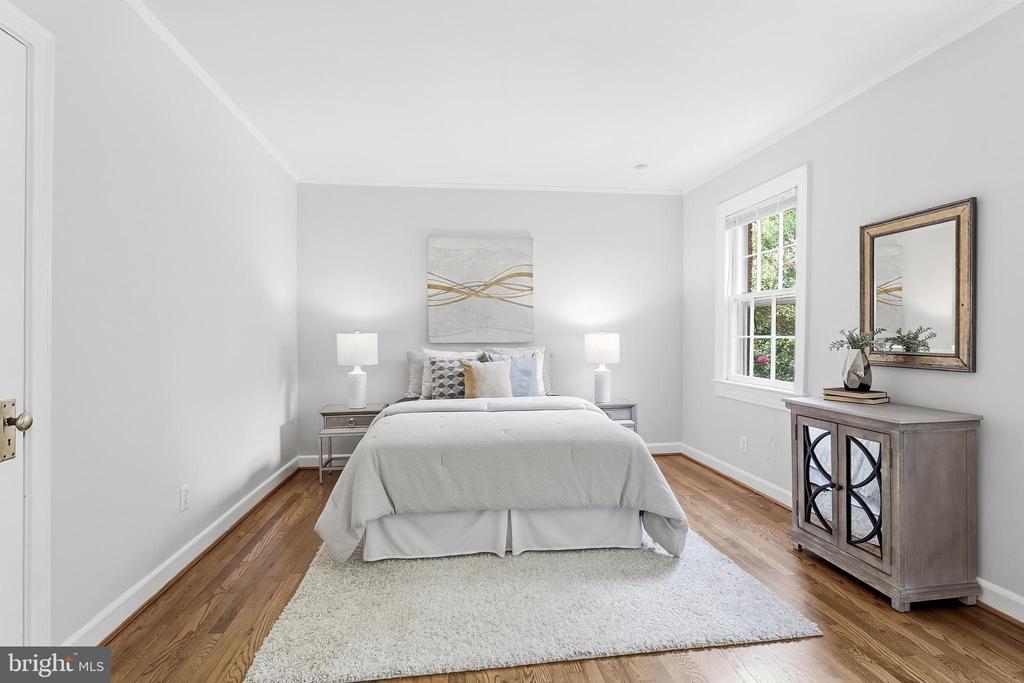 1401 S EDGEWOOD STREET Unit: 498