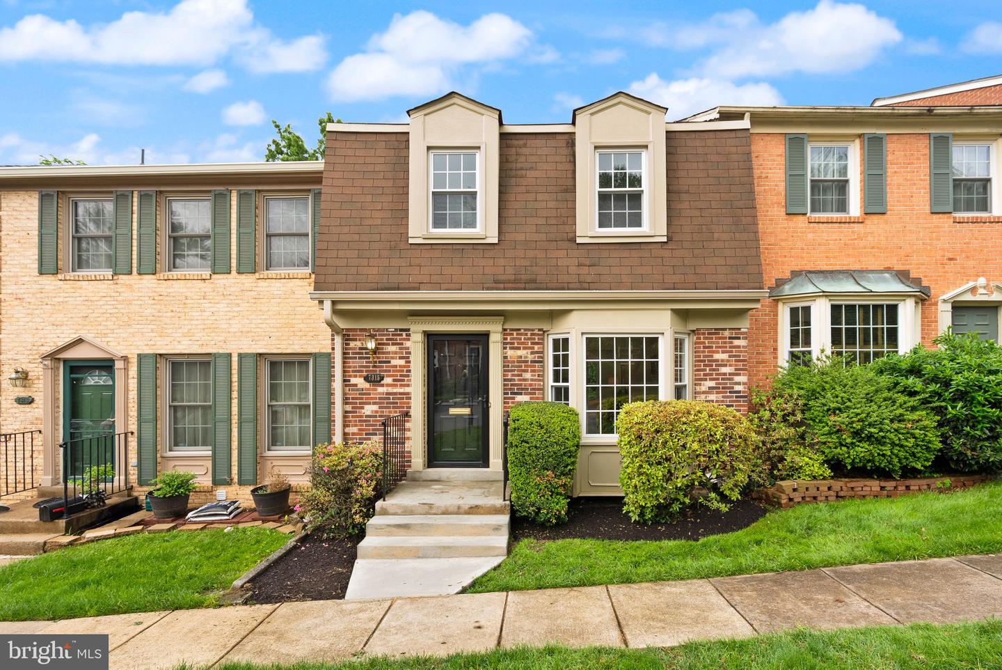 7315 Rockford Dr