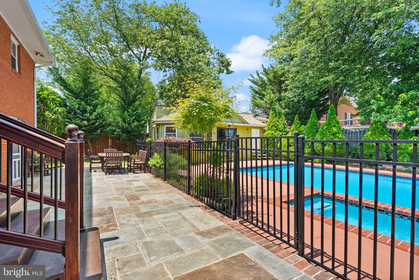 5924 Kimble Ct