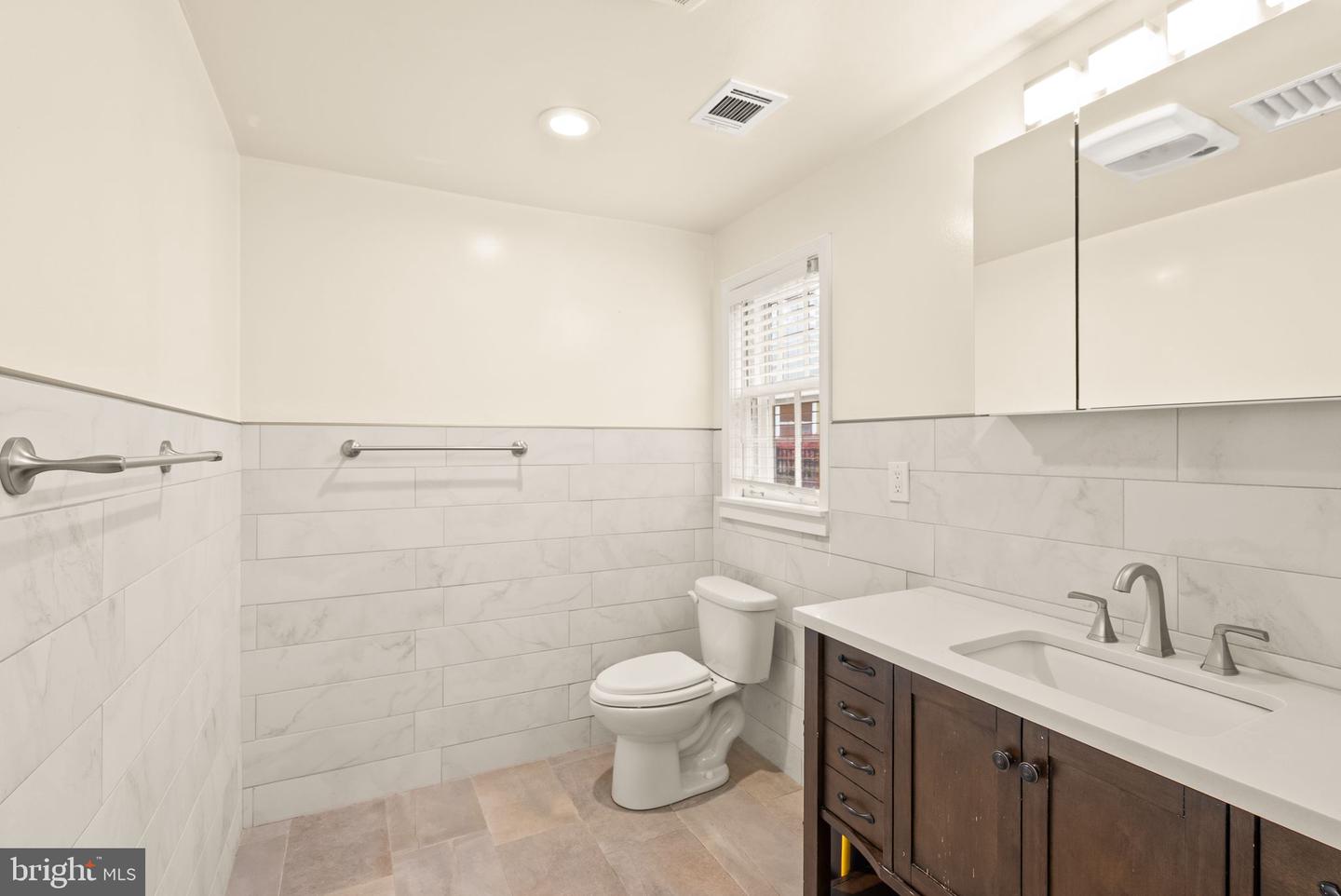 5924 Kimble Ct