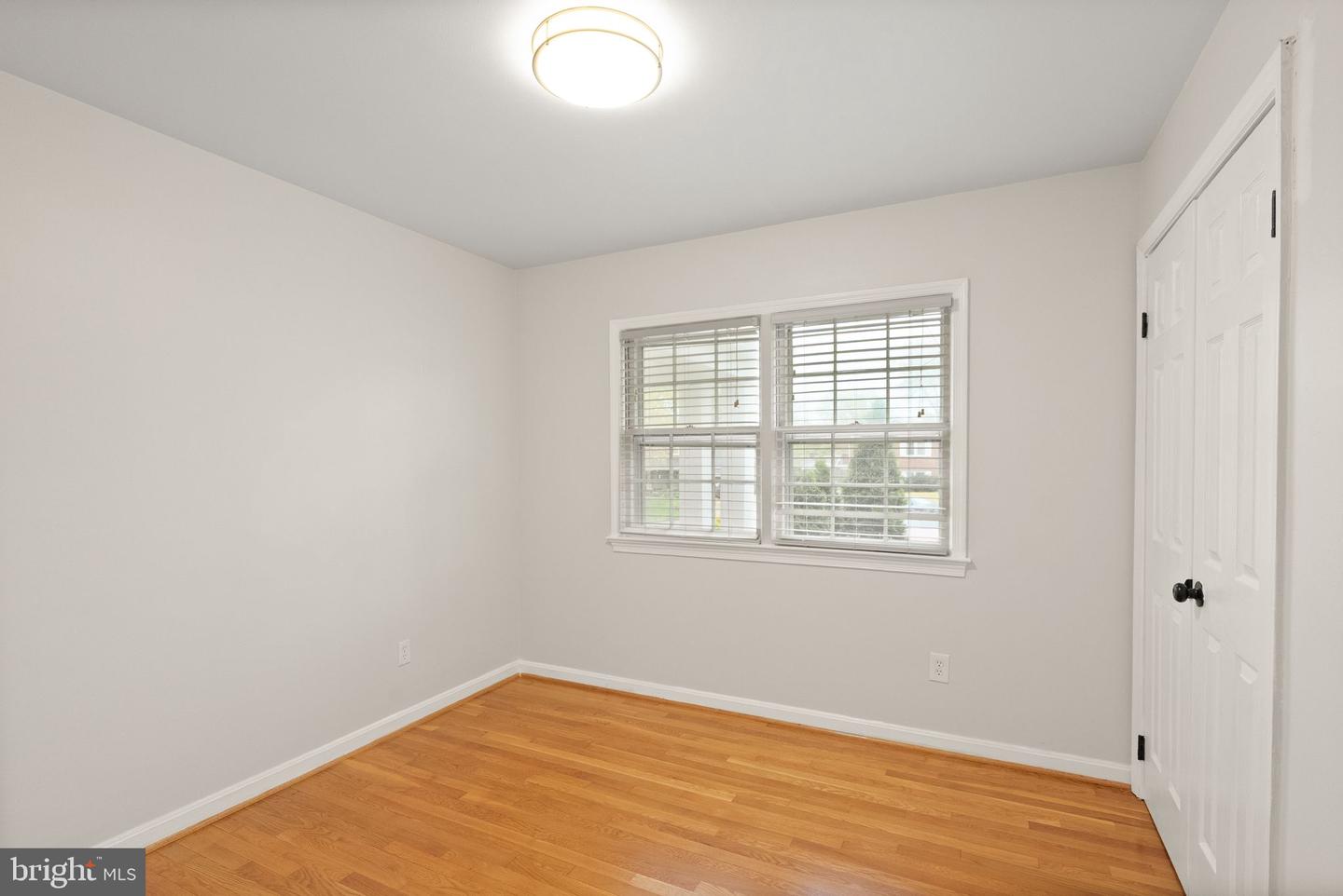 5924 Kimble Ct
