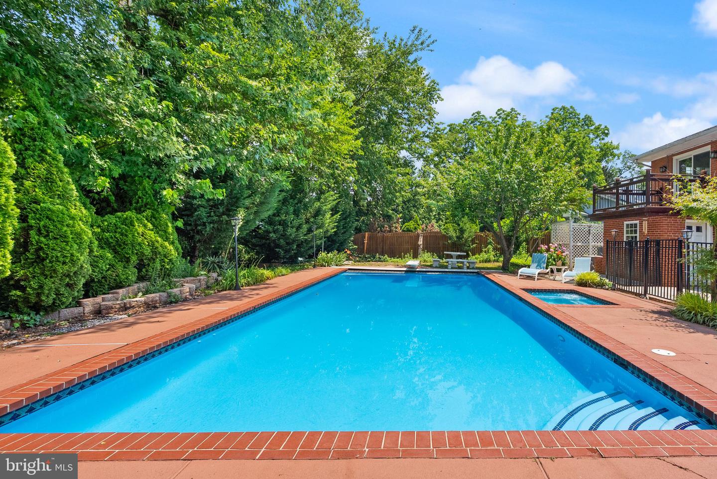 5924 Kimble Ct