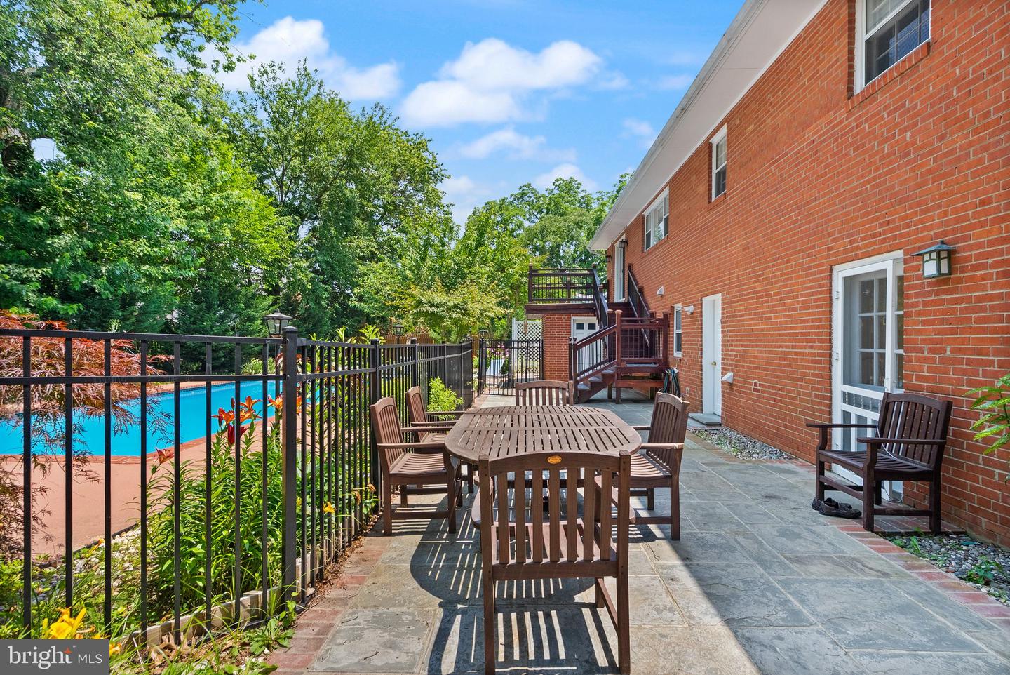 5924 Kimble Ct