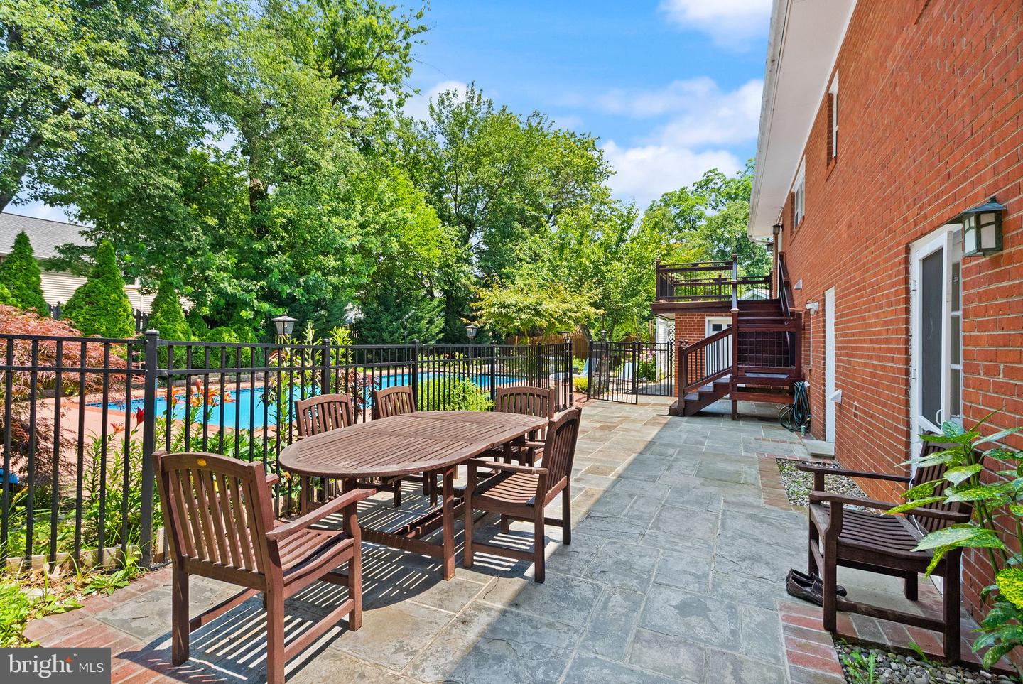 5924 Kimble Ct