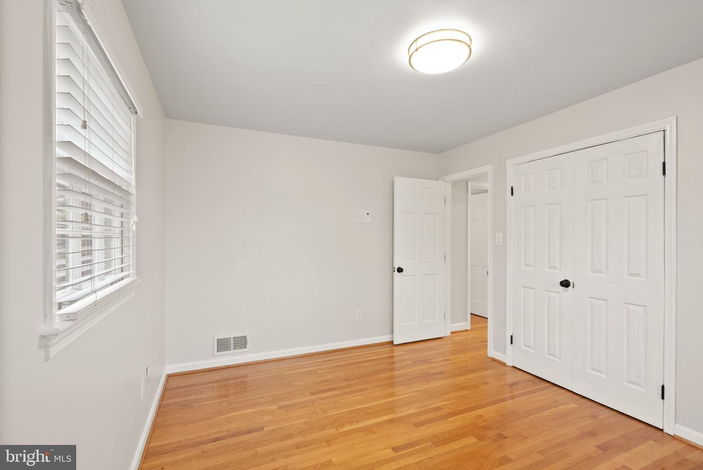 5924 Kimble Ct