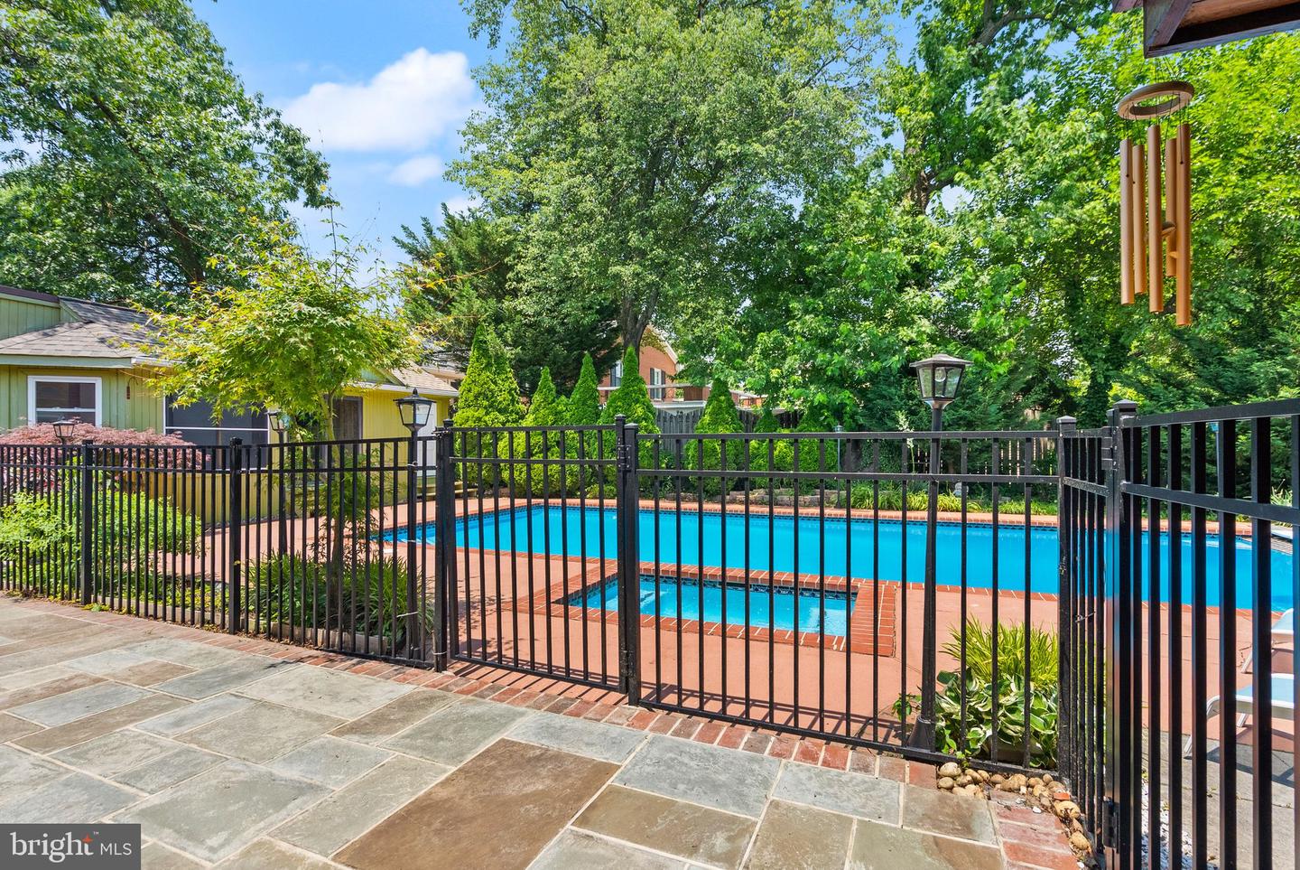 5924 Kimble Ct
