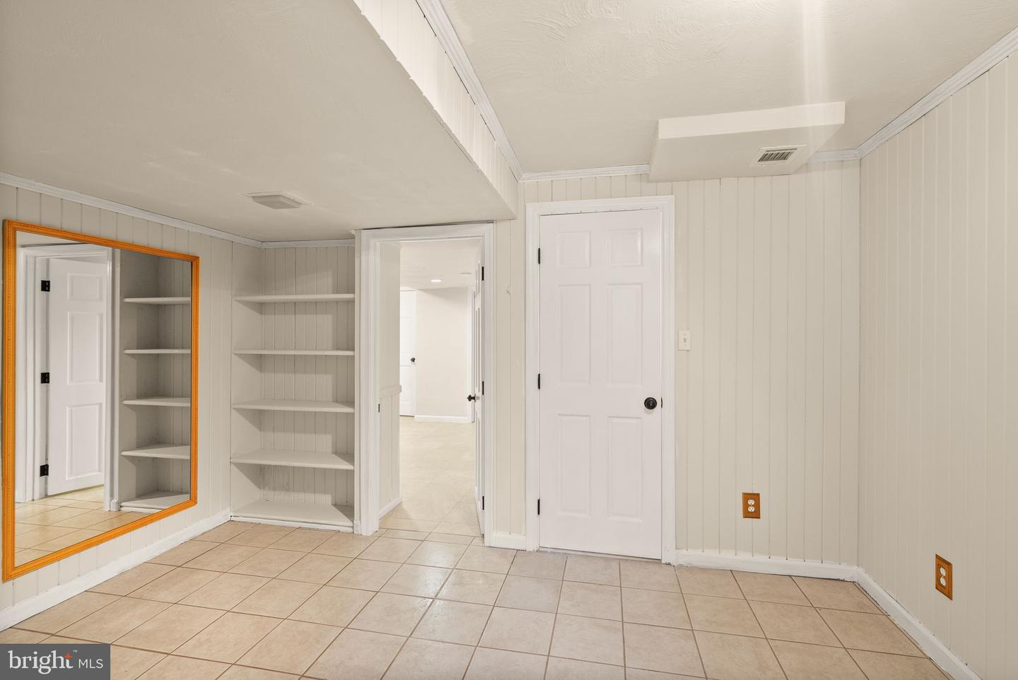 5924 Kimble Ct