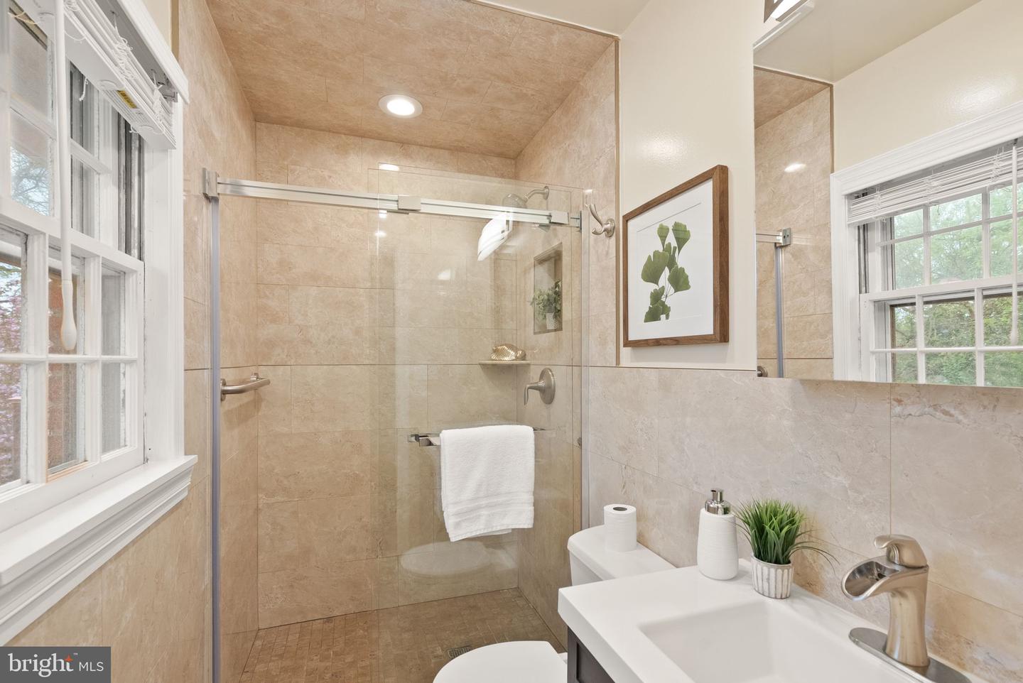 5924 Kimble Ct