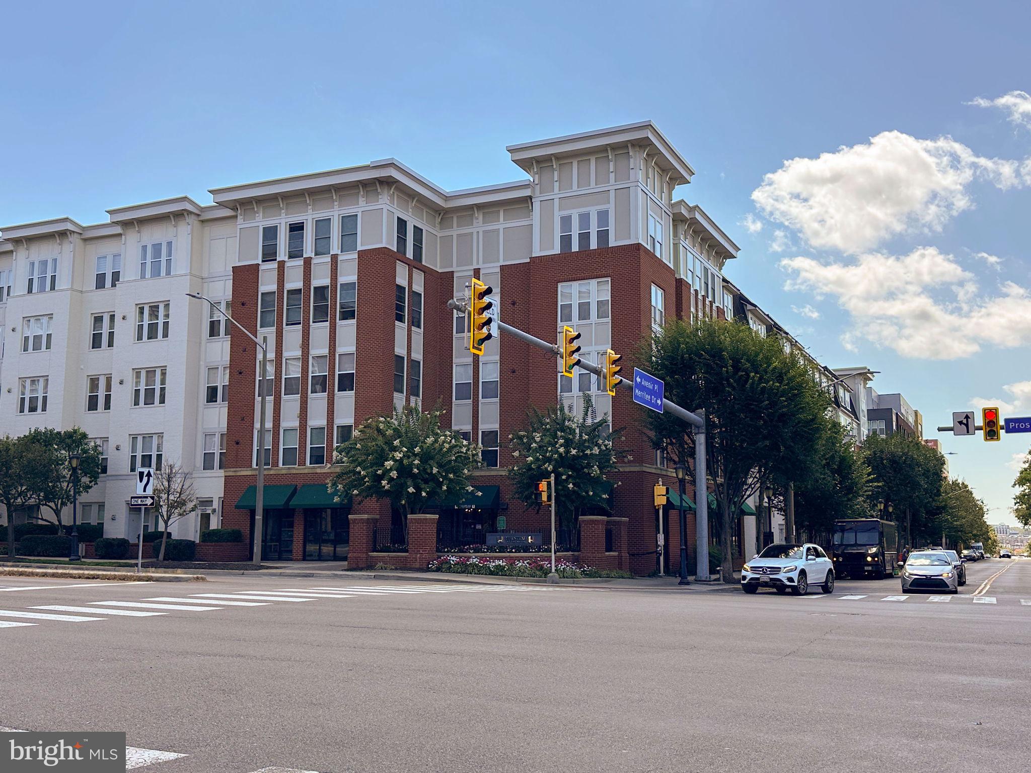 2655 PROSPERITY AVENUE 426
