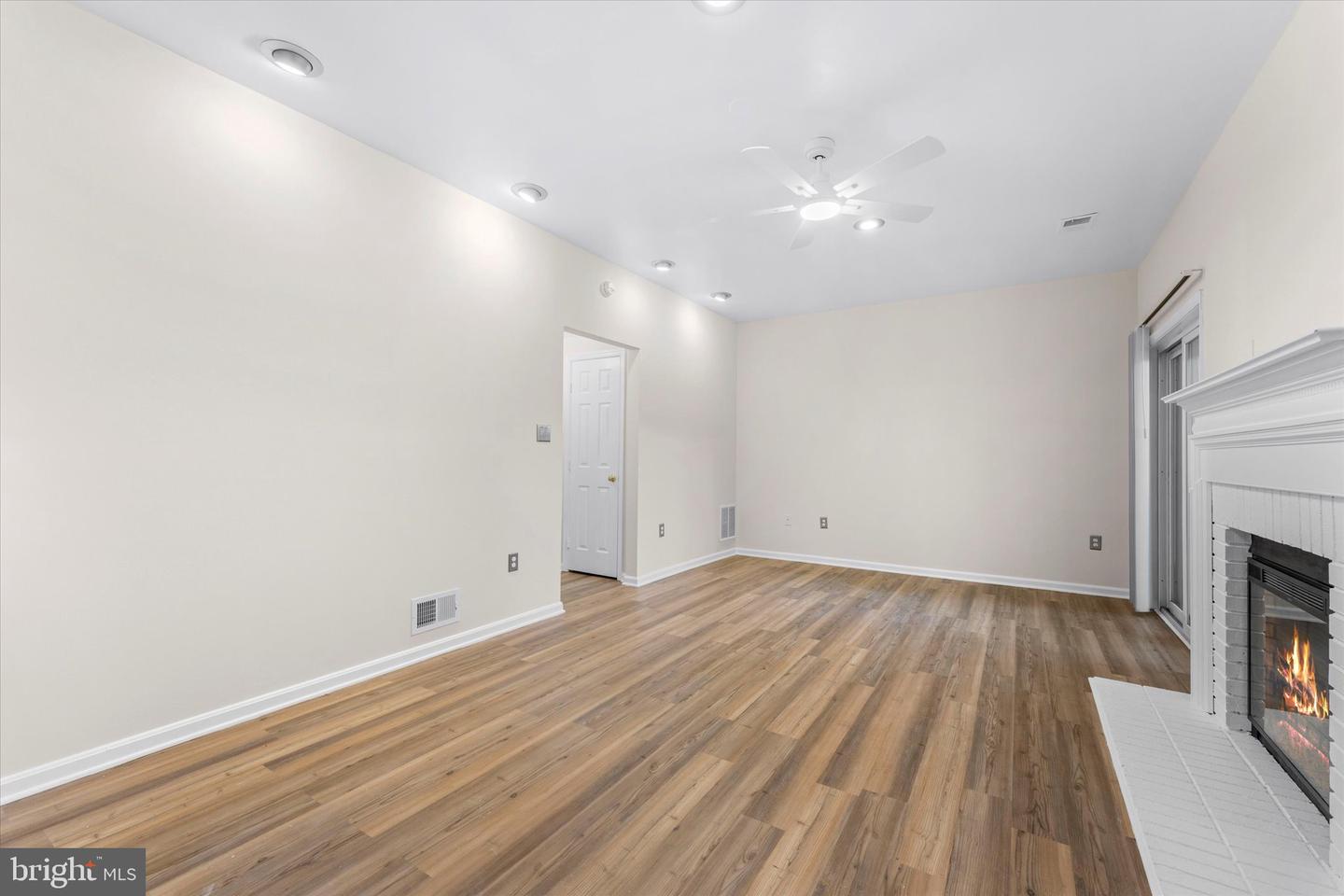 44041 Florence Ter