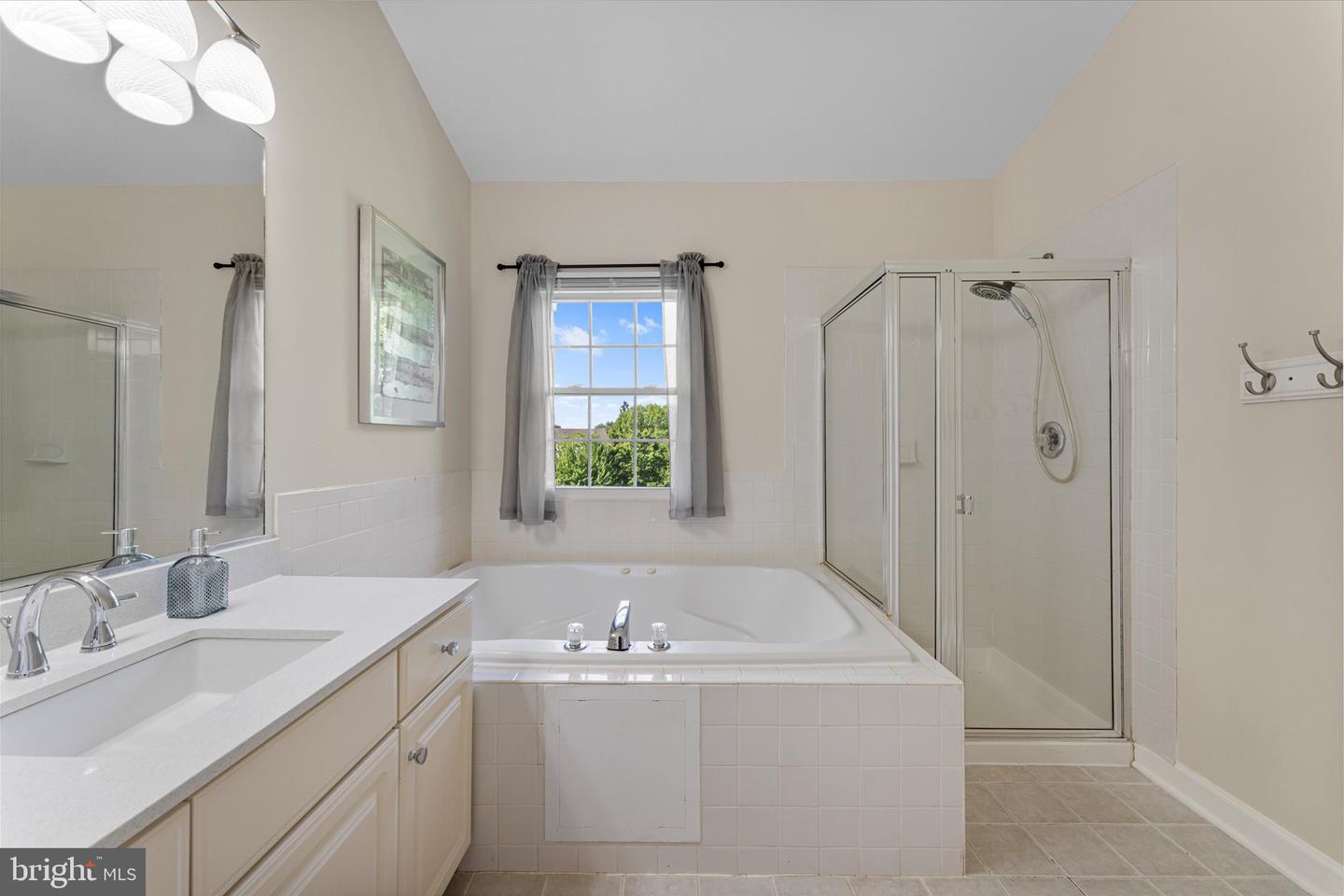 44041 Florence Ter