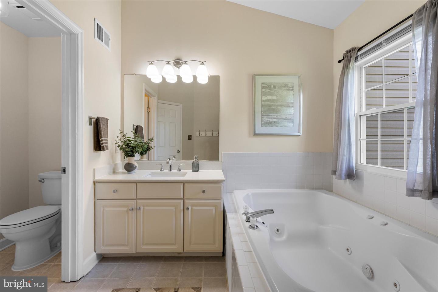 44041 Florence Ter