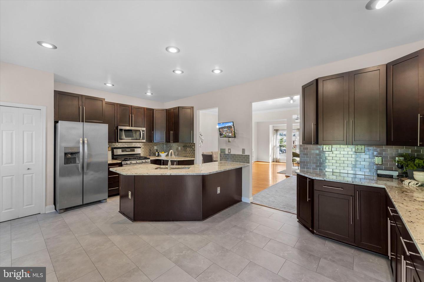 44041 Florence Ter