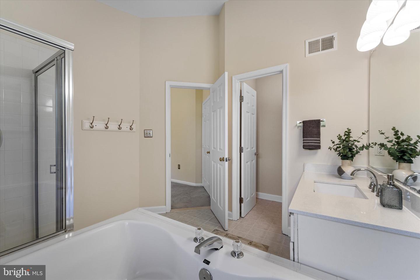 44041 Florence Ter