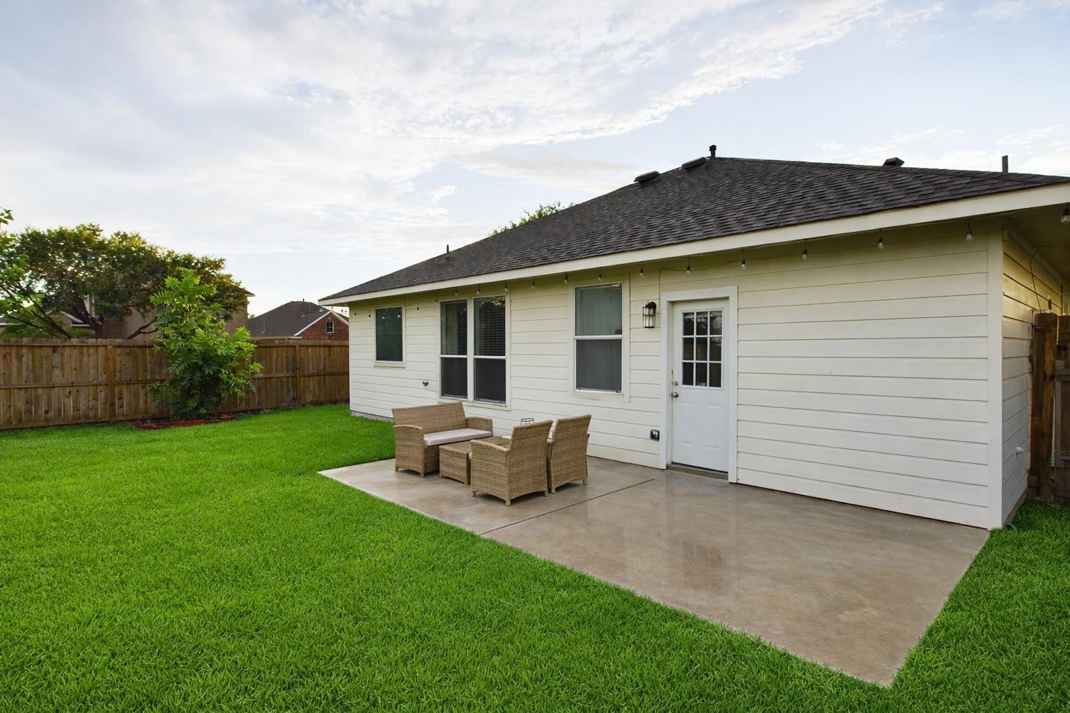 7402 Bering Landing Dr