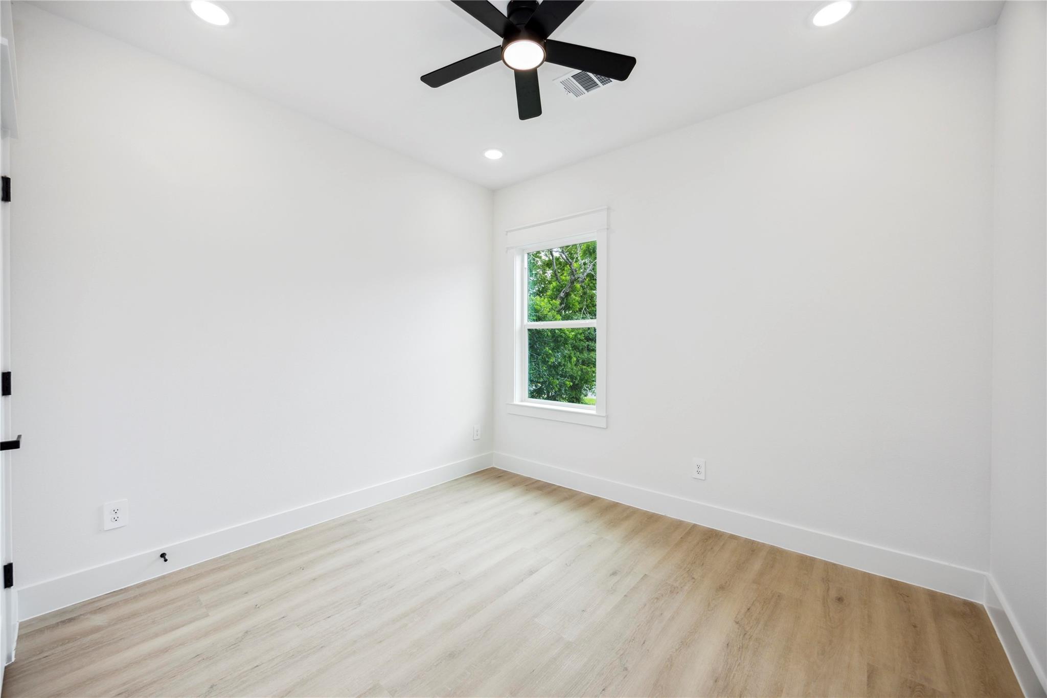 4601 Newberry Street Unit: A/B