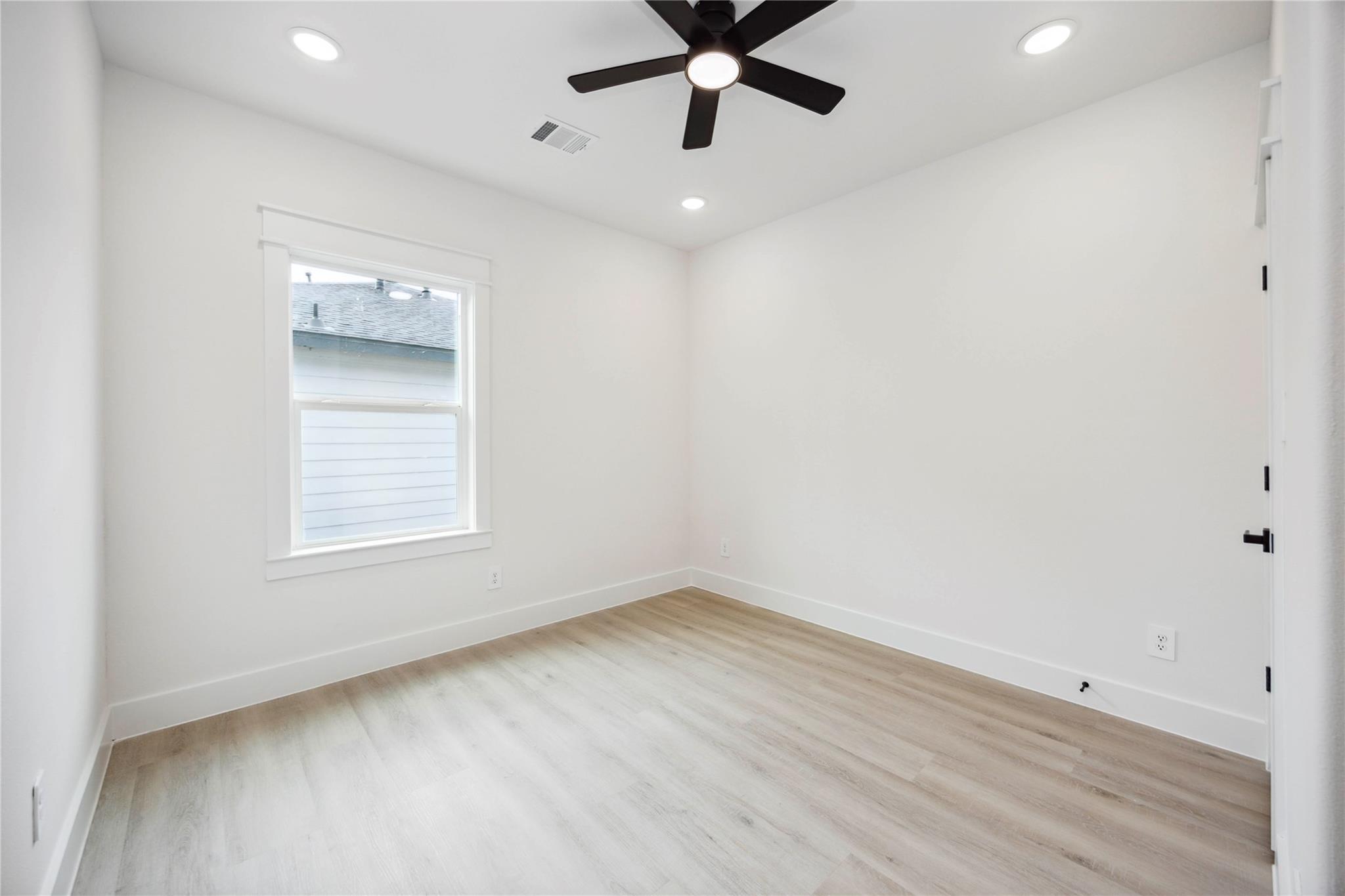 4601 Newberry Street Unit: A/B
