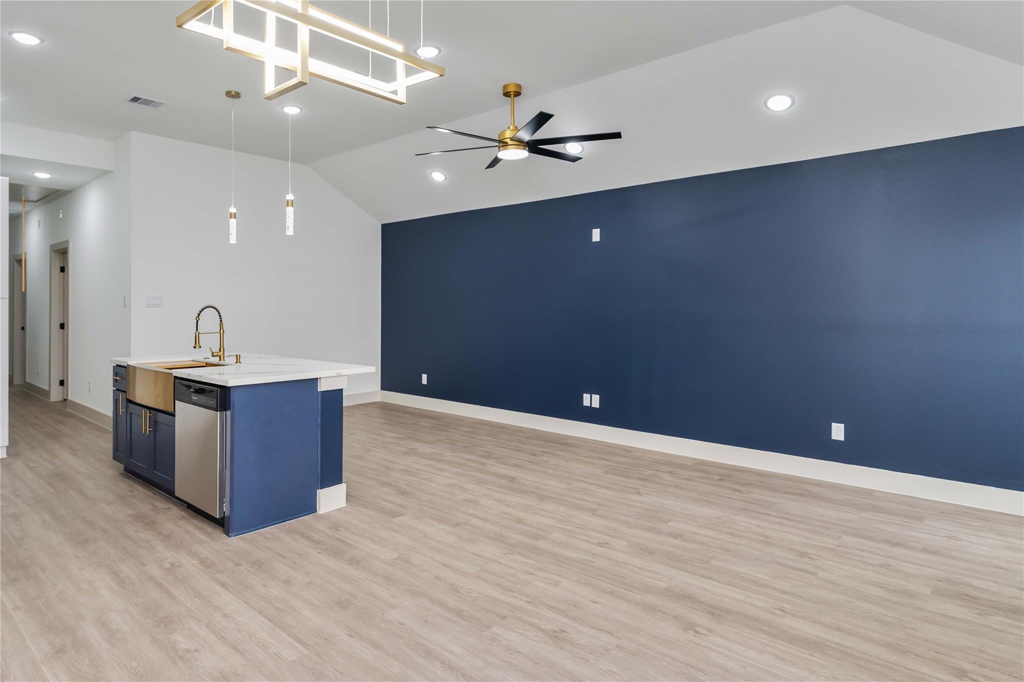 9005 Nyssa Street # B