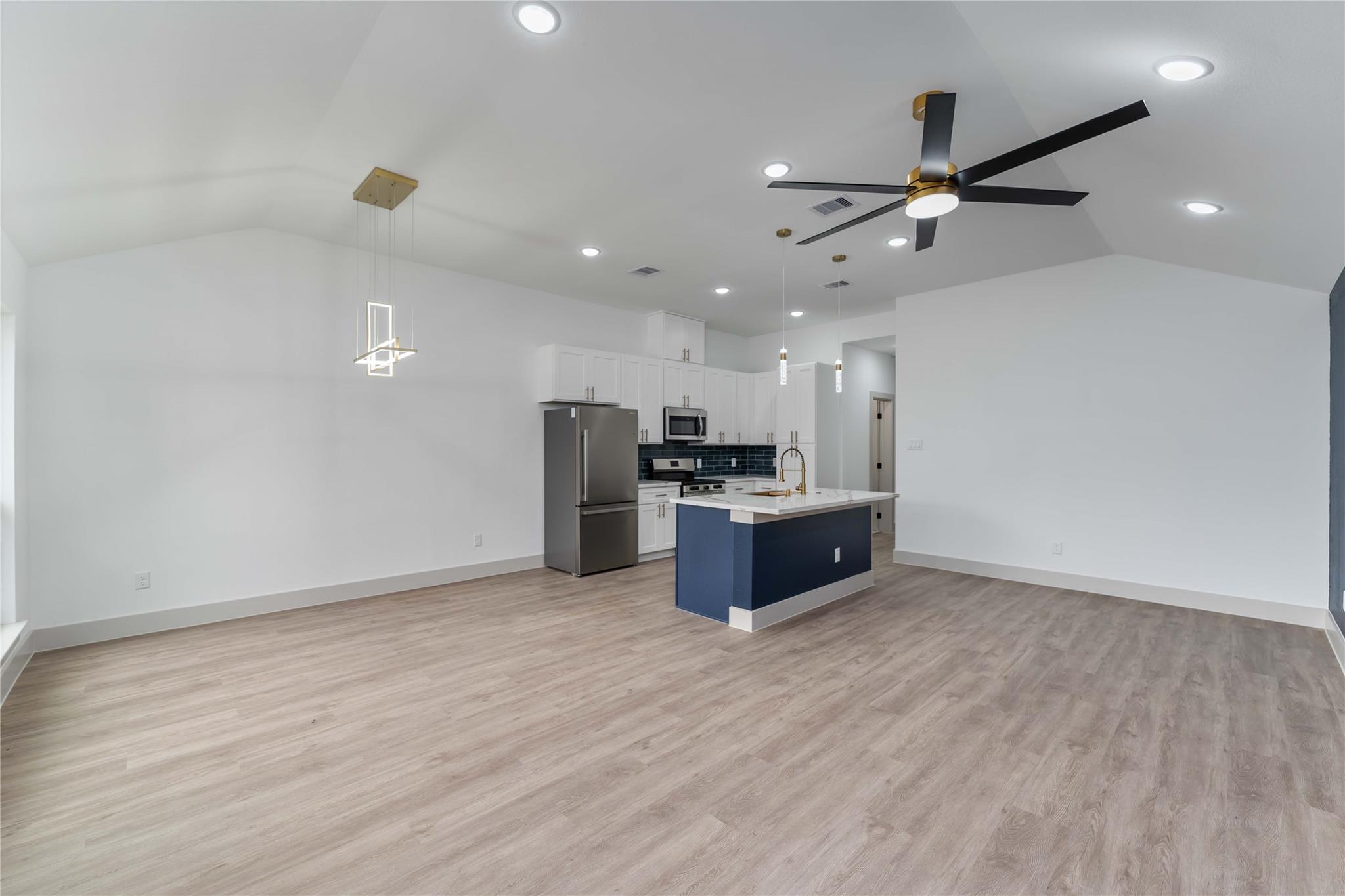 9005 Nyssa Street # B