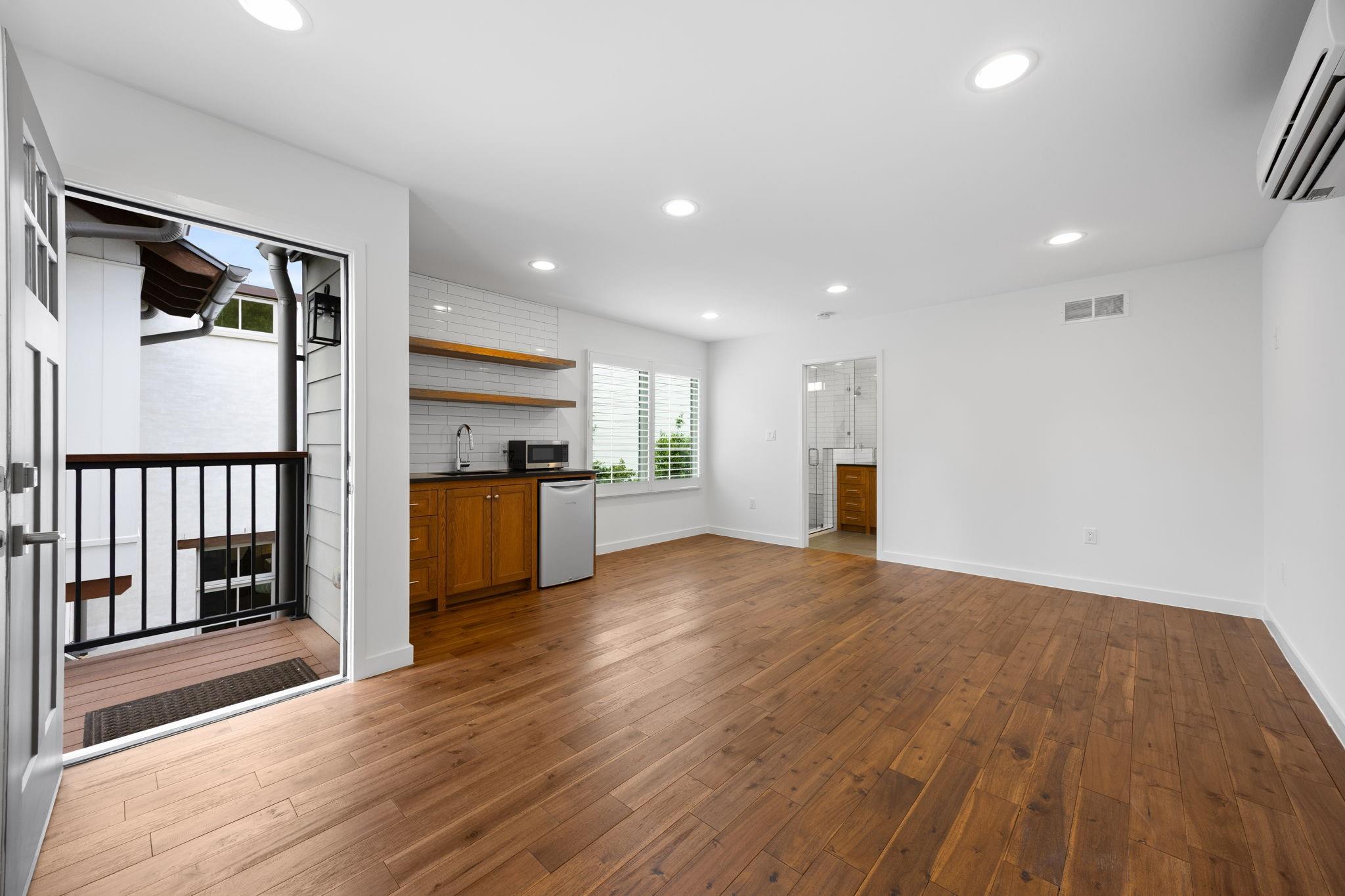 2240 Shakespeare Street