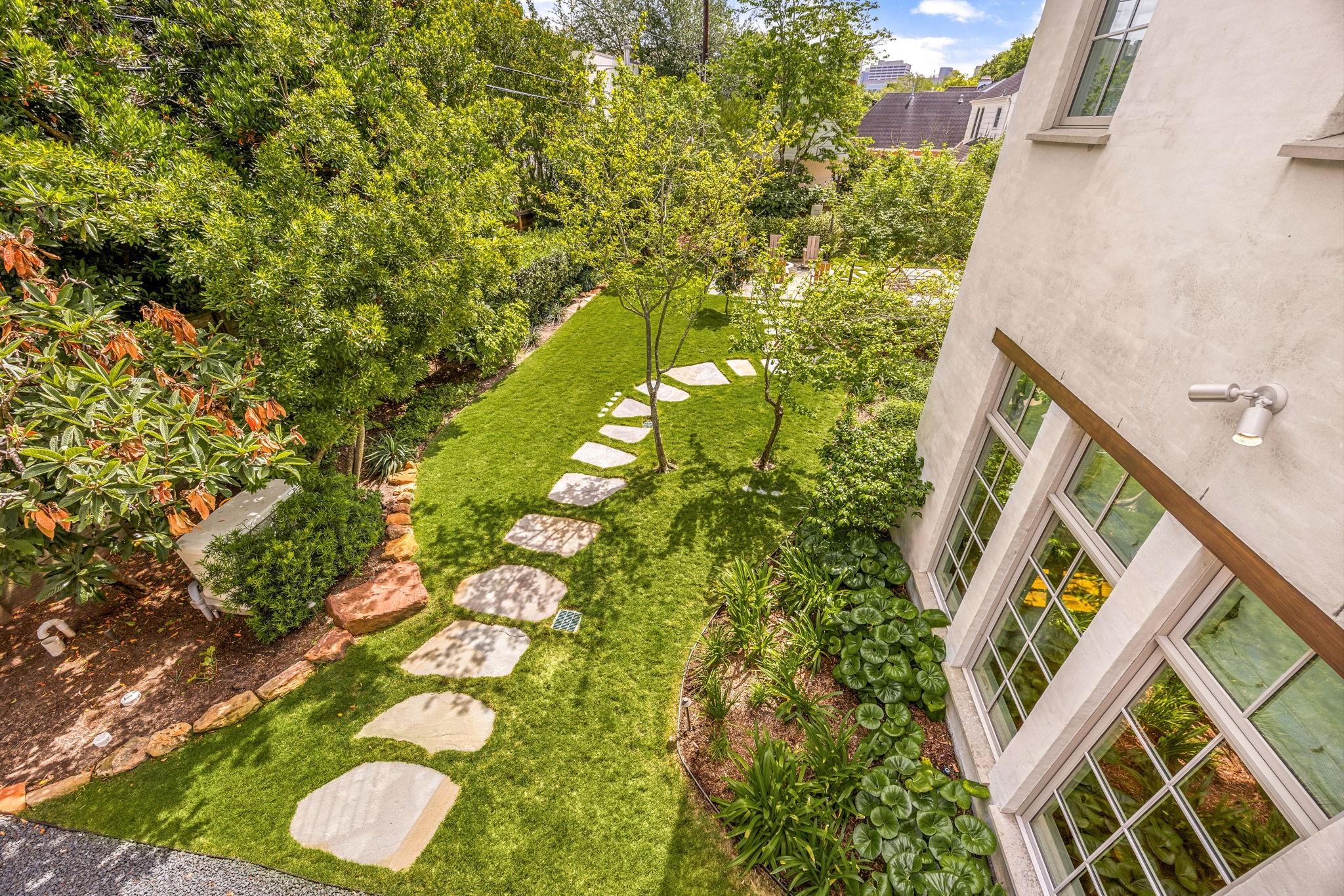 2240 Shakespeare Street