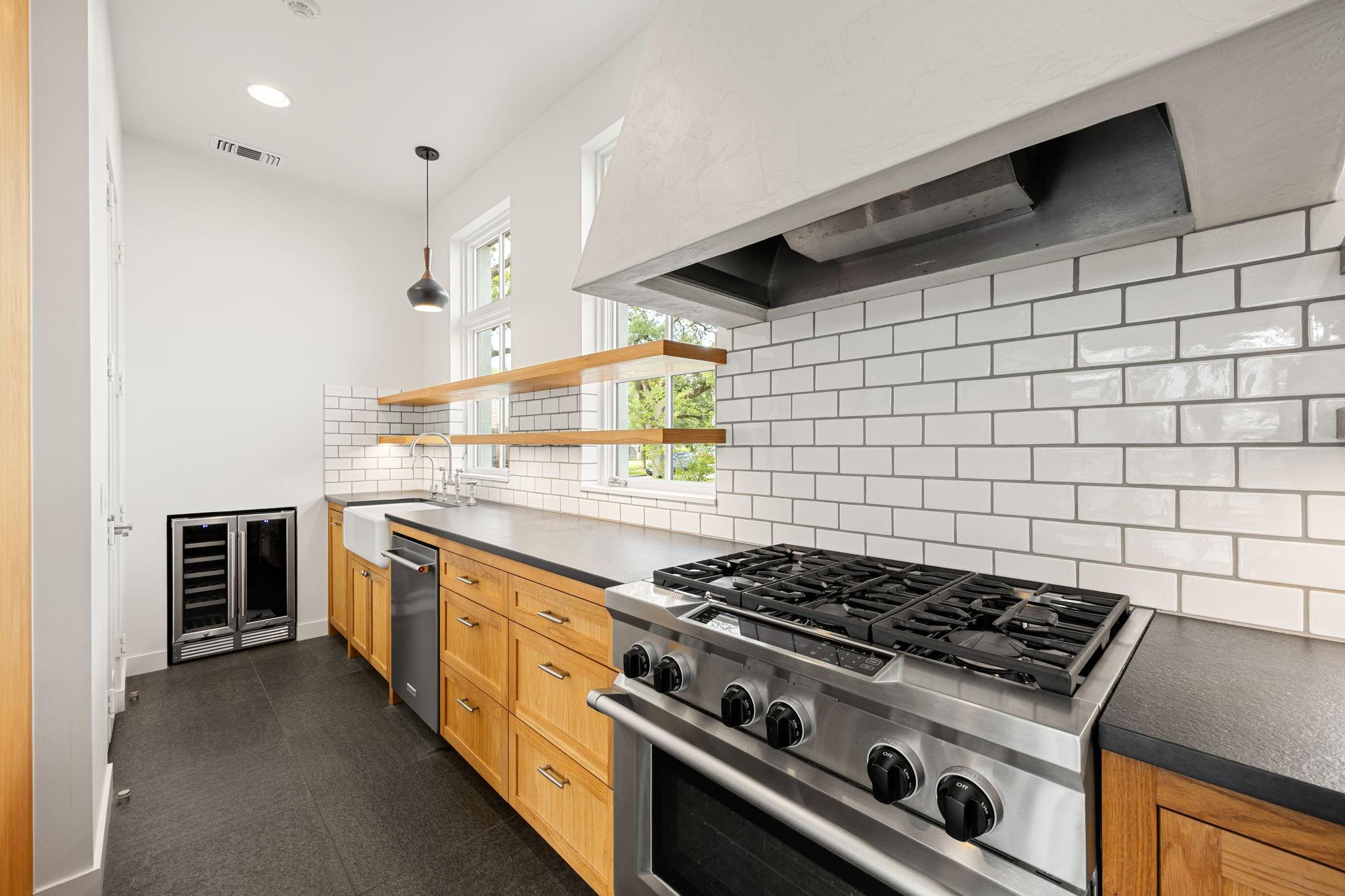 2240 Shakespeare Street