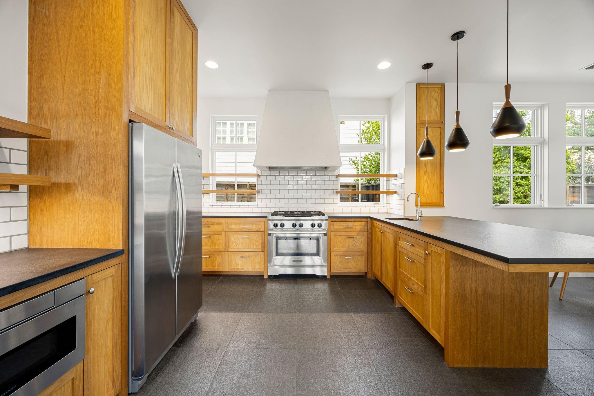 2240 Shakespeare Street