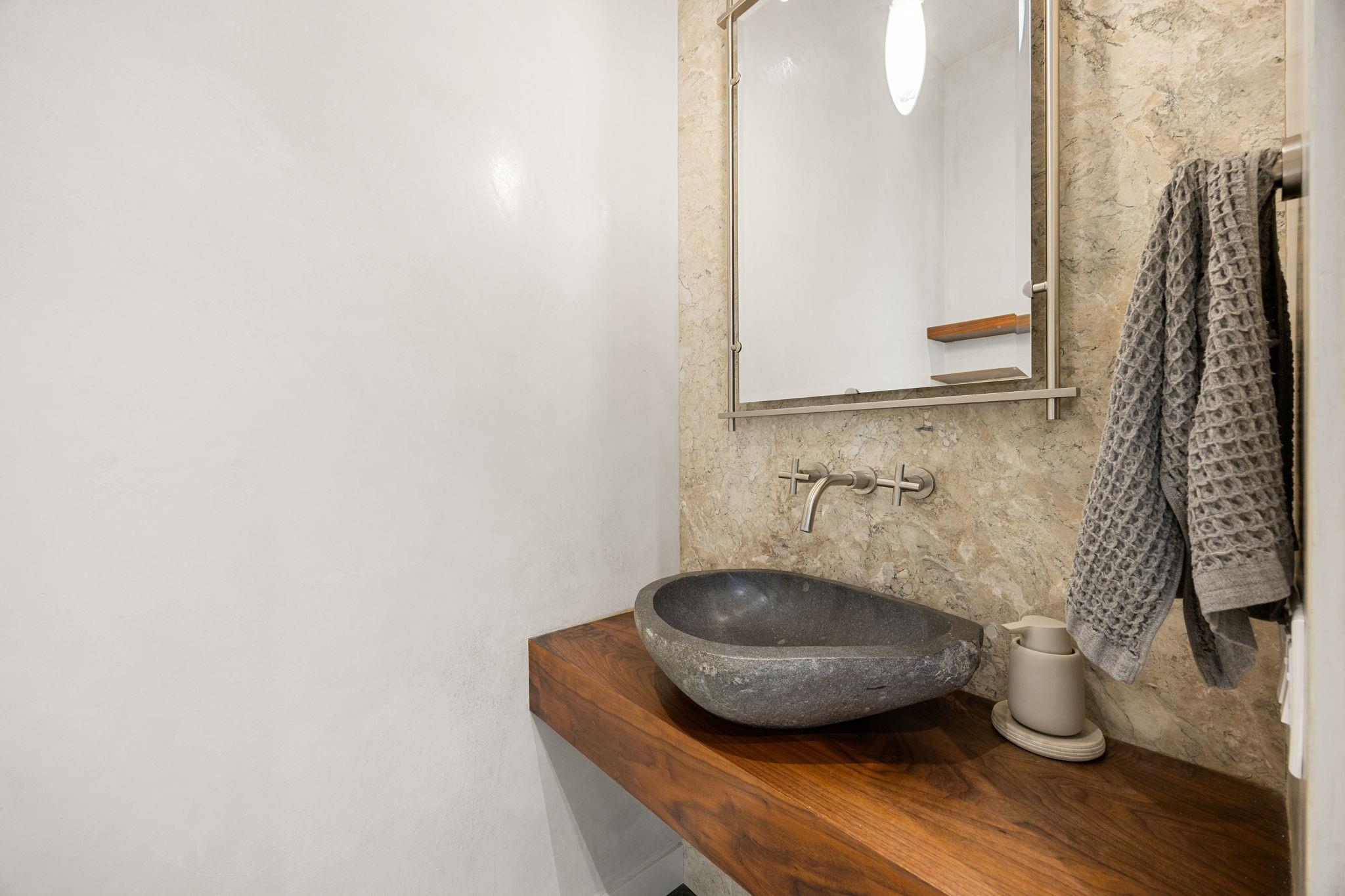 2240 Shakespeare Street