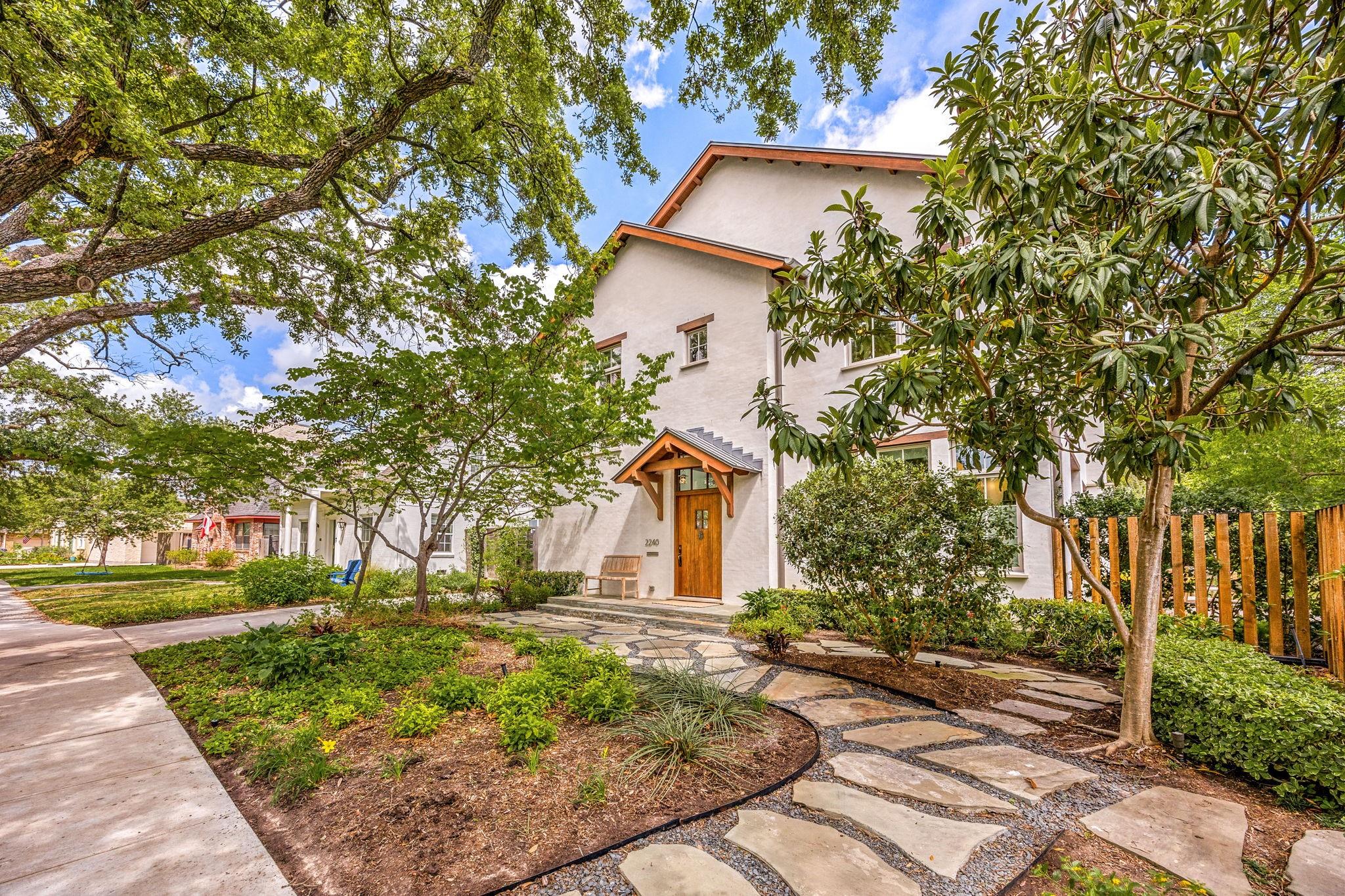 2240 Shakespeare Street