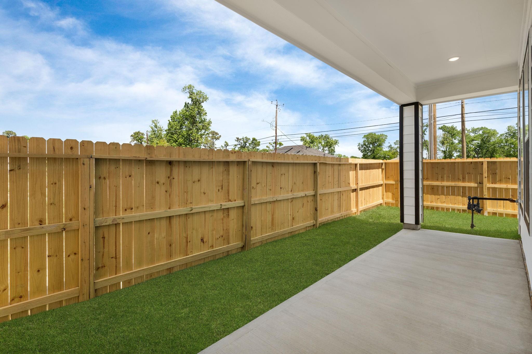 2206 Mansfield