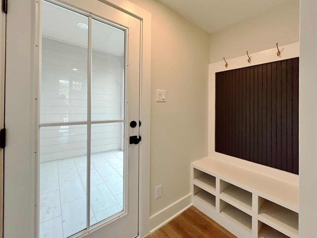 1806 Line Street