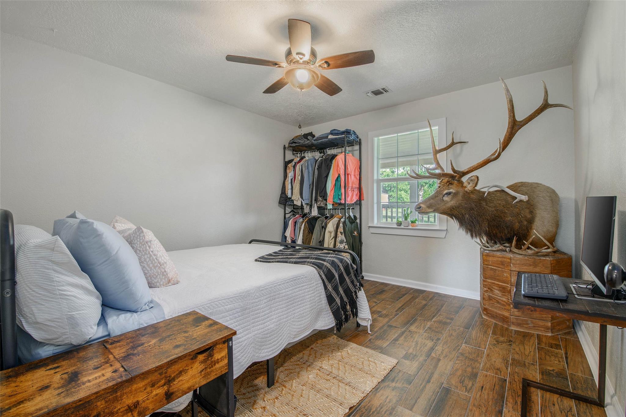 4112 Scenic View Dr Drive