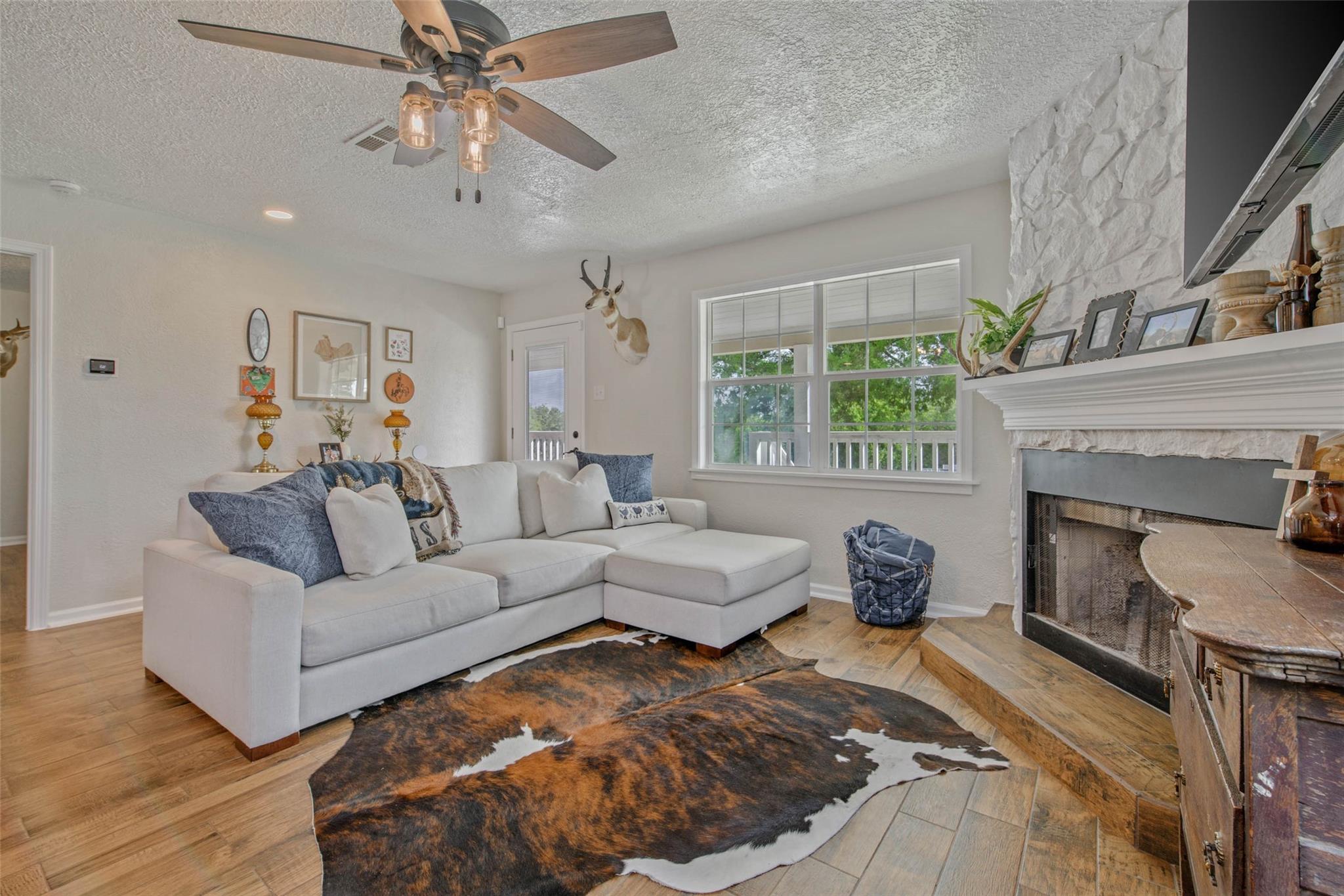 4112 Scenic View Dr Drive