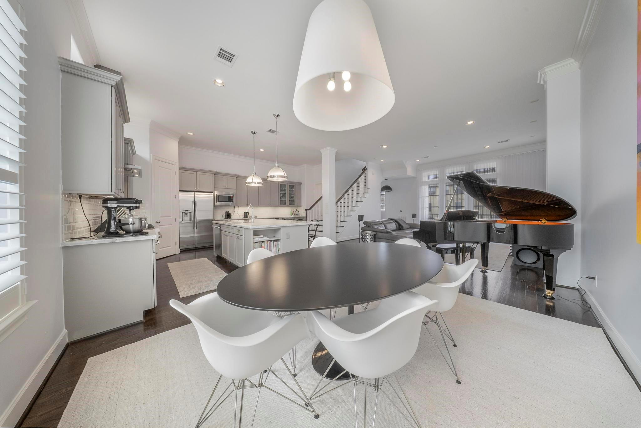 4824 La Branch St # B