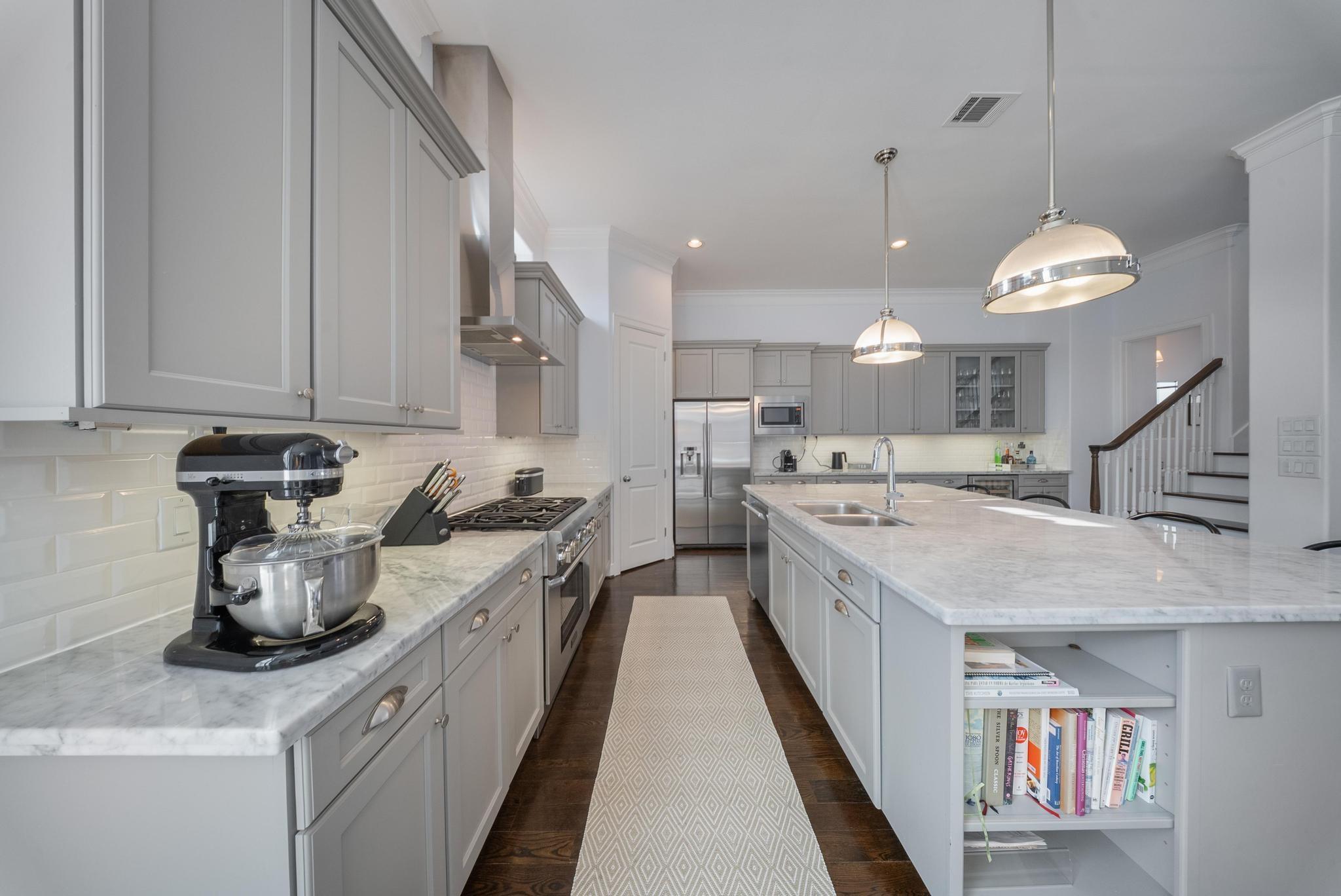 4824 La Branch St # B