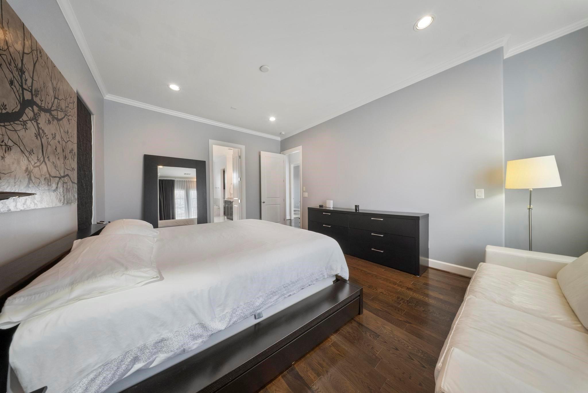 4824 La Branch St # B