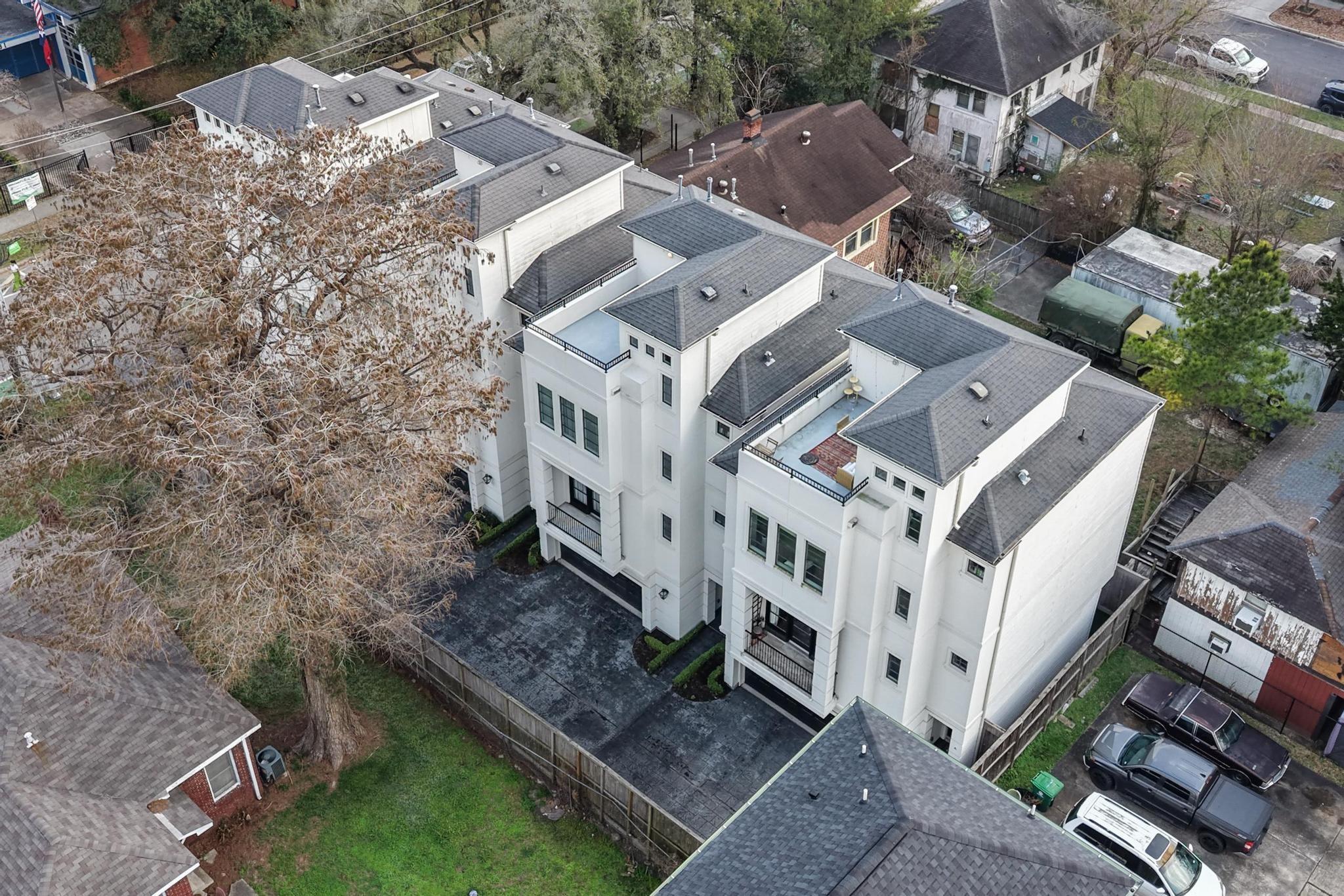 4824 La Branch St # B