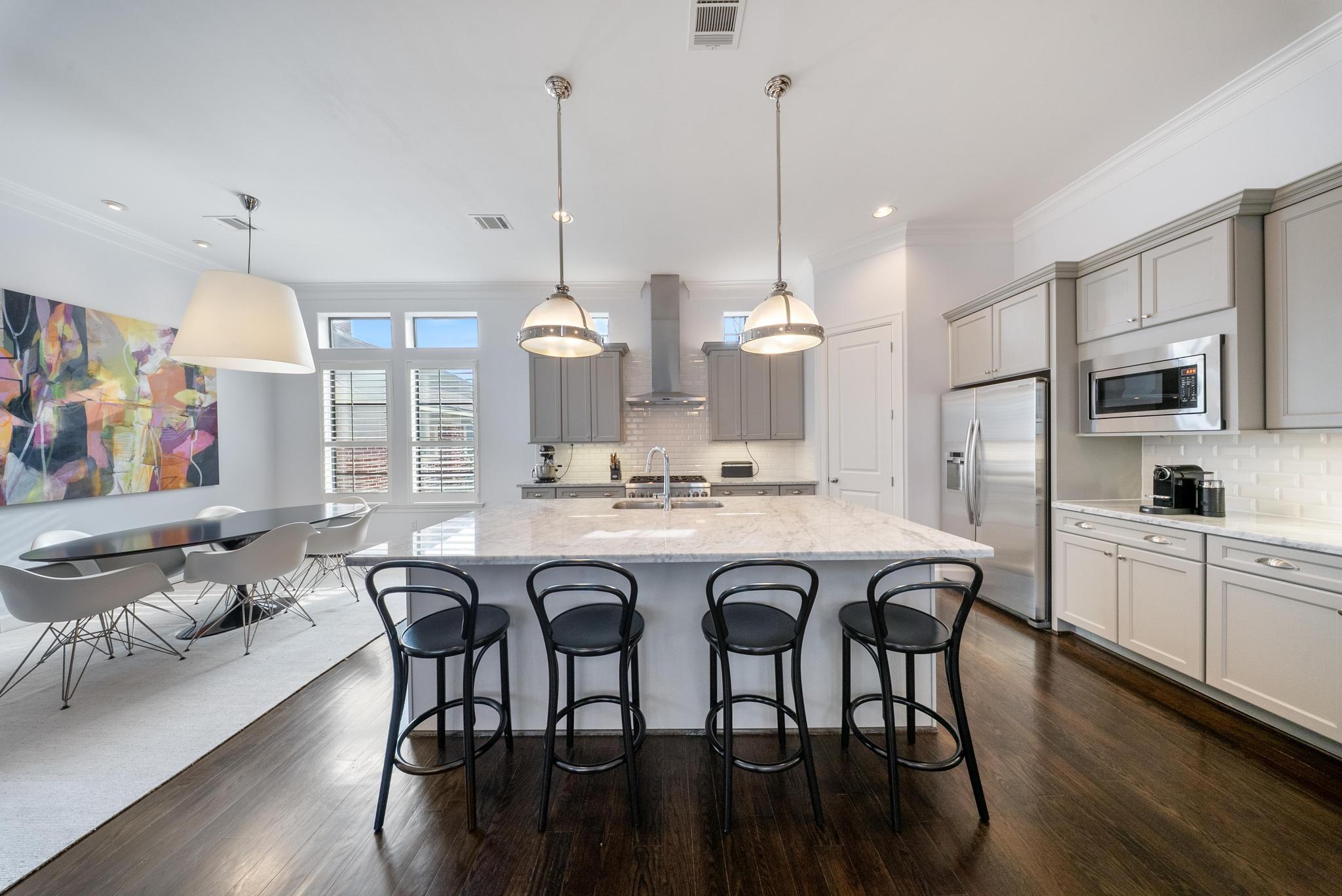 4824 La Branch St # B