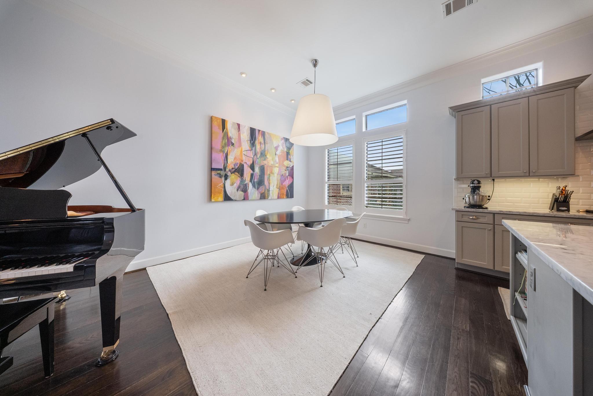 4824 La Branch St # B