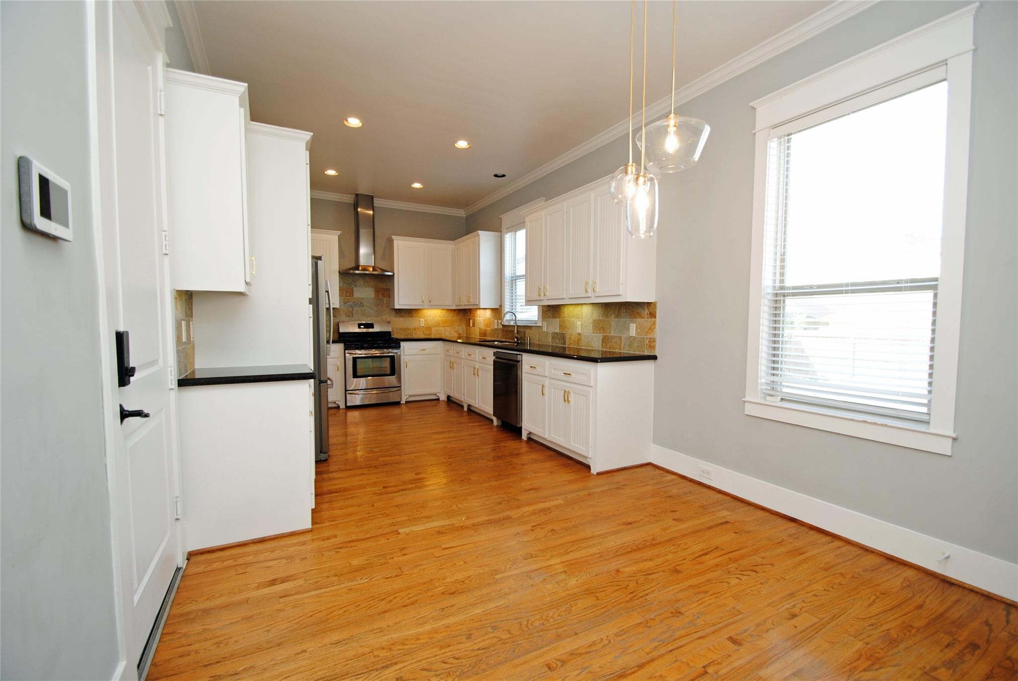 1030 W 16th Street