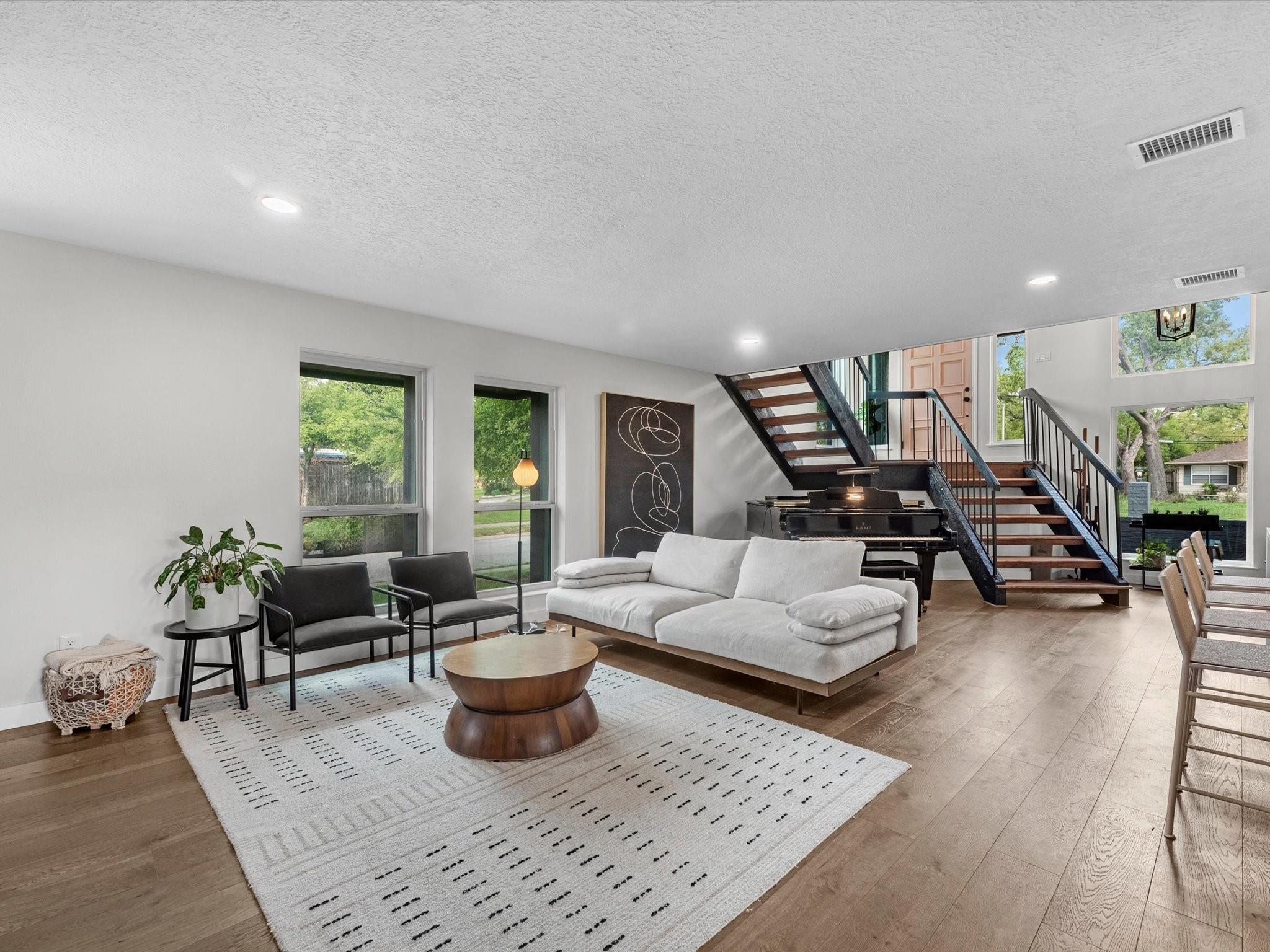 5041 Nina Lee Lane