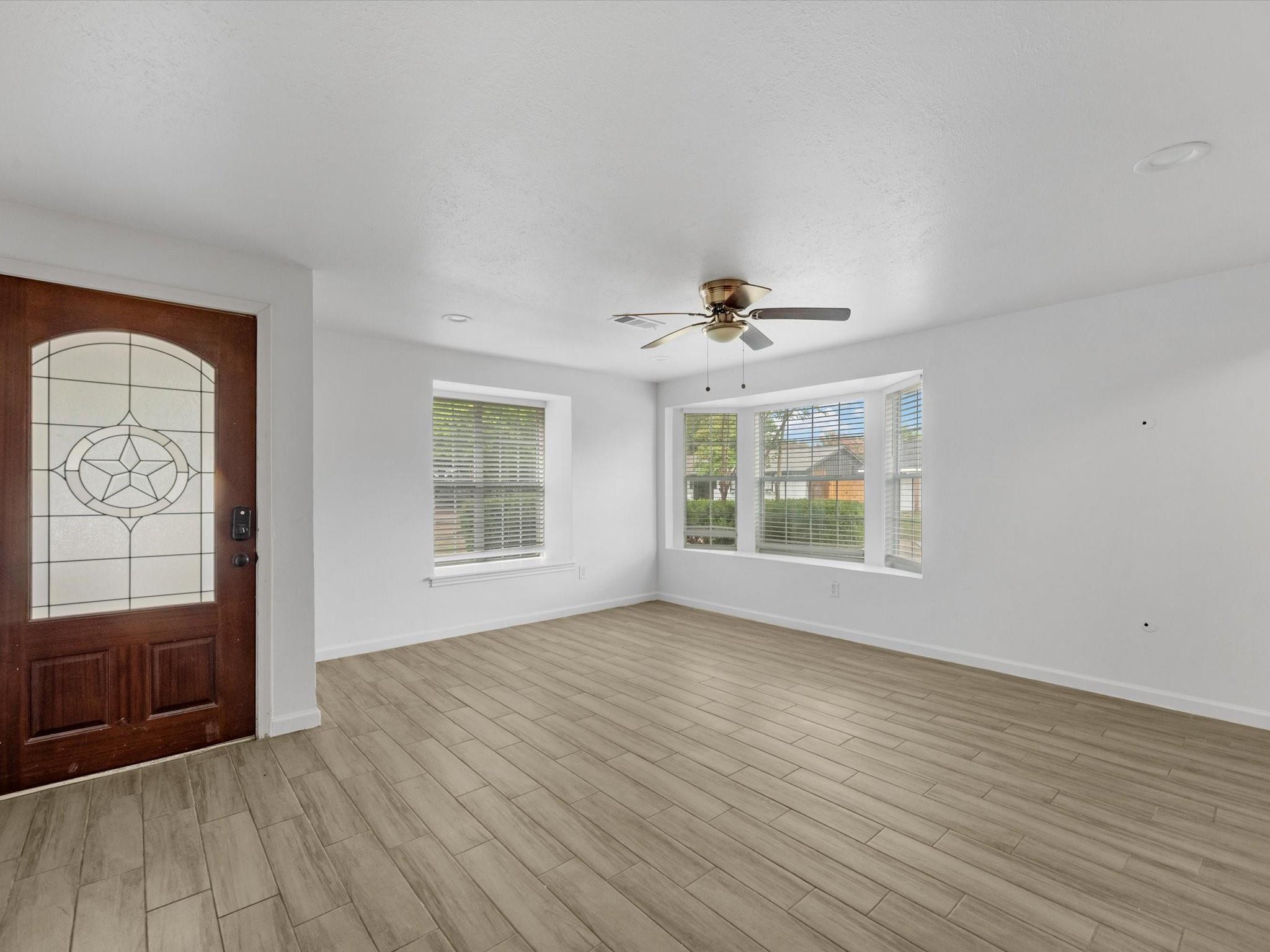 5747 Fontenelle Drive