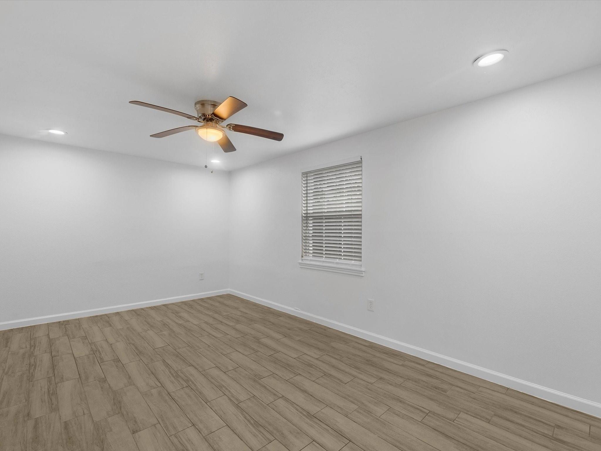 5747 Fontenelle Drive