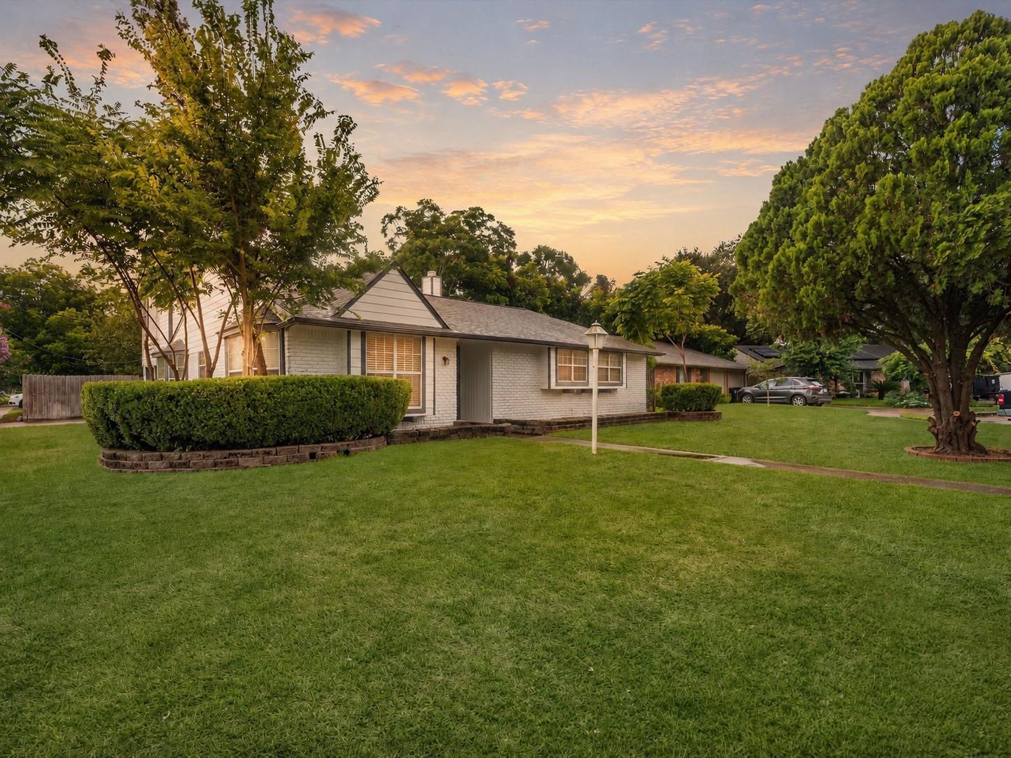 5747 Fontenelle Drive
