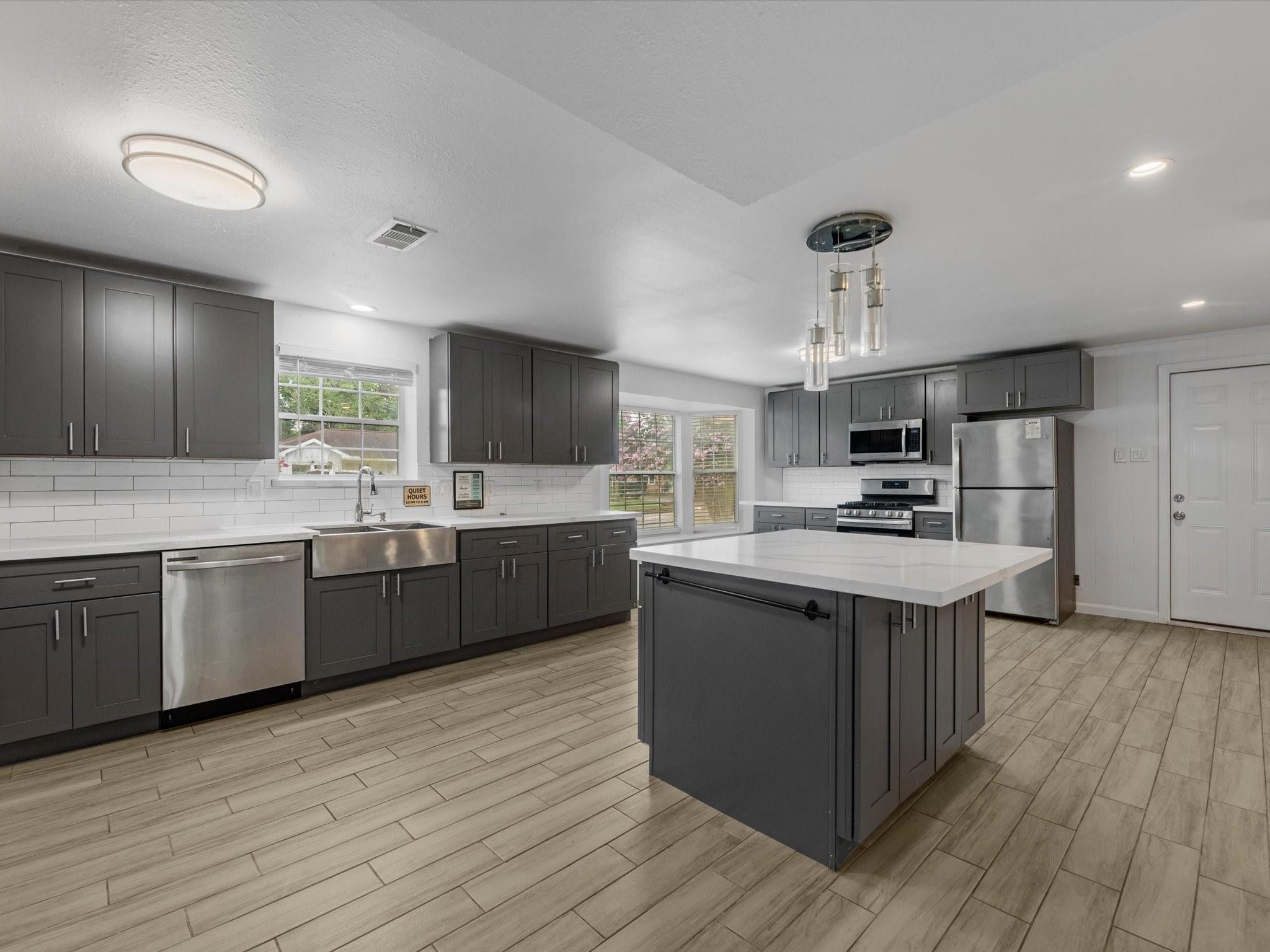 5747 Fontenelle Drive