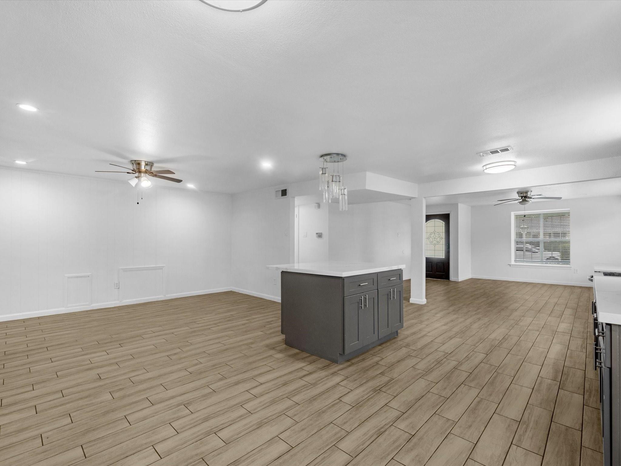 5747 Fontenelle Drive