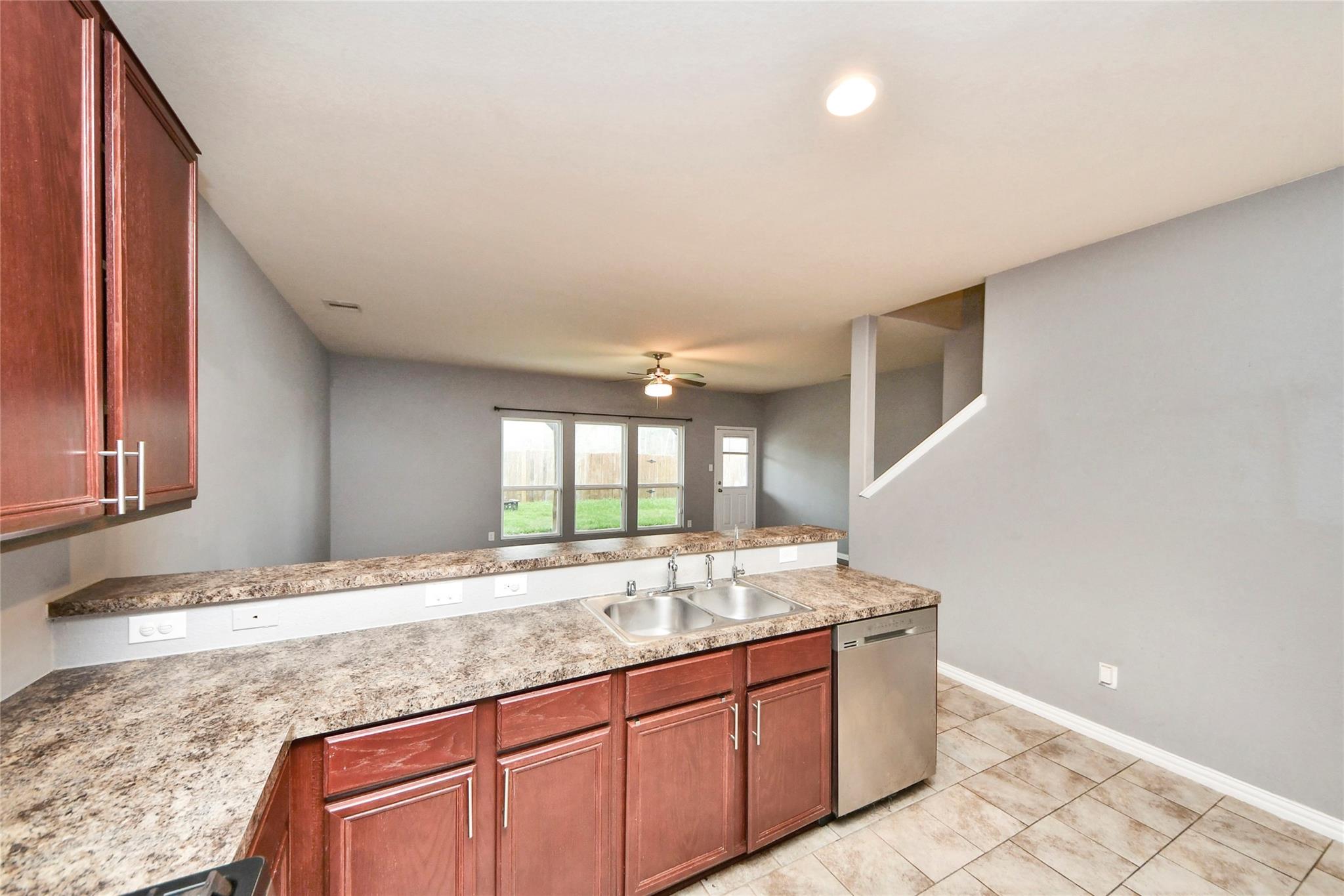 2662 Magnolia Fair Way